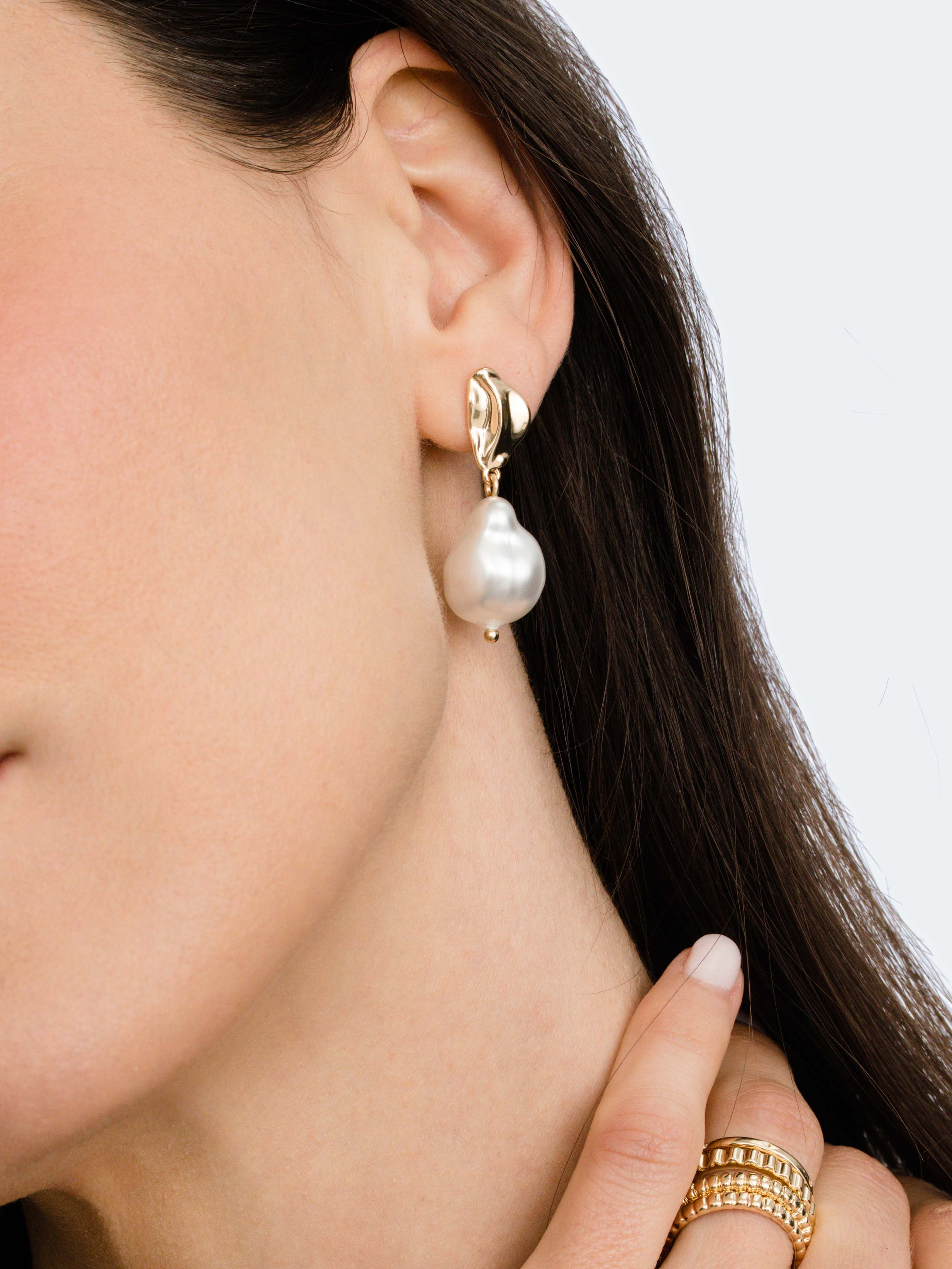 Sole Pearl Drop Statement Earrings in Gold | Uncommon James | Uncommon James