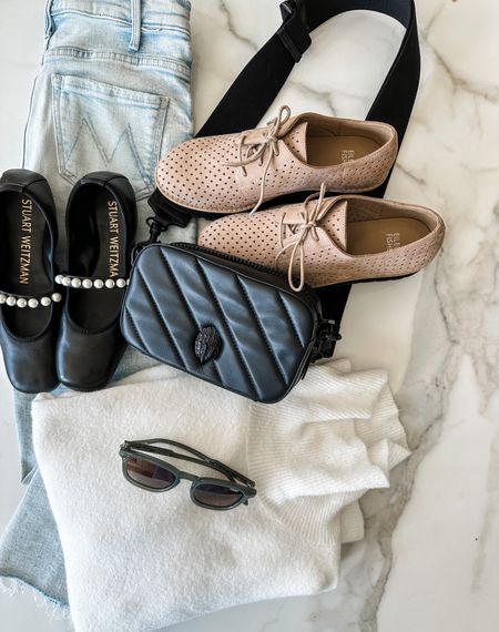 My #nsale faves.  
Plus the barefoot dreams set🖤⚗️

These shoes and jeans are NOT part of the sale.  But I bought them during the NSale and I love them @nordstroms

#LTKxNSale #LTKshoecrush #LTKitbag