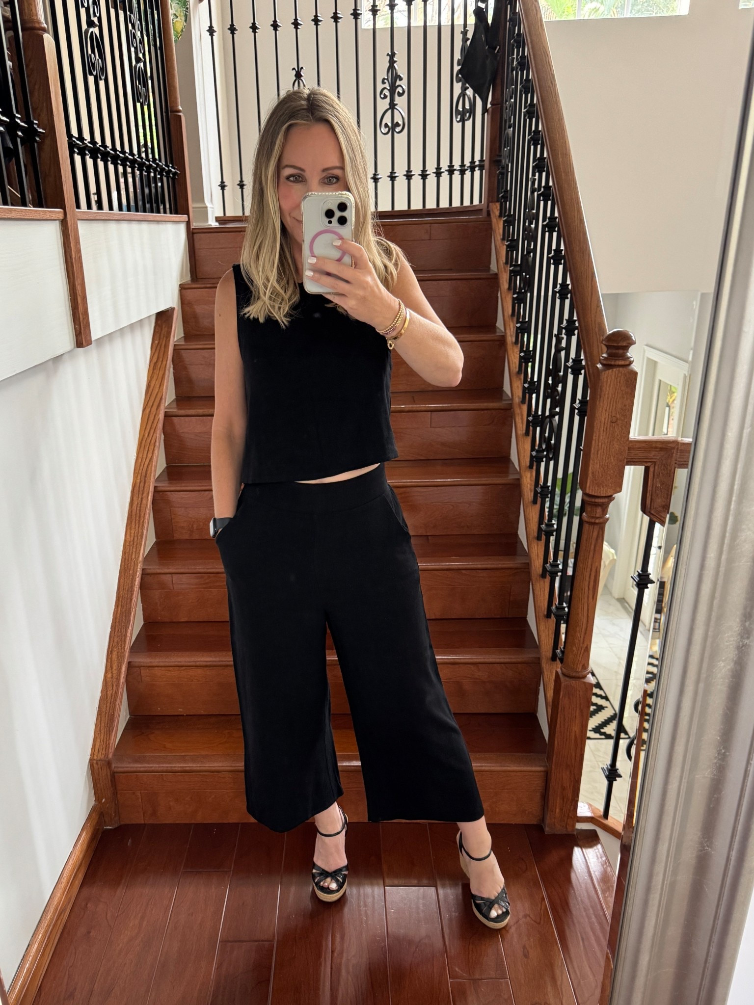 Ending August with this cutie look for Date night or family dinner 


#LTKOver40 #LTKSeasonal #LTKFindsUnder50