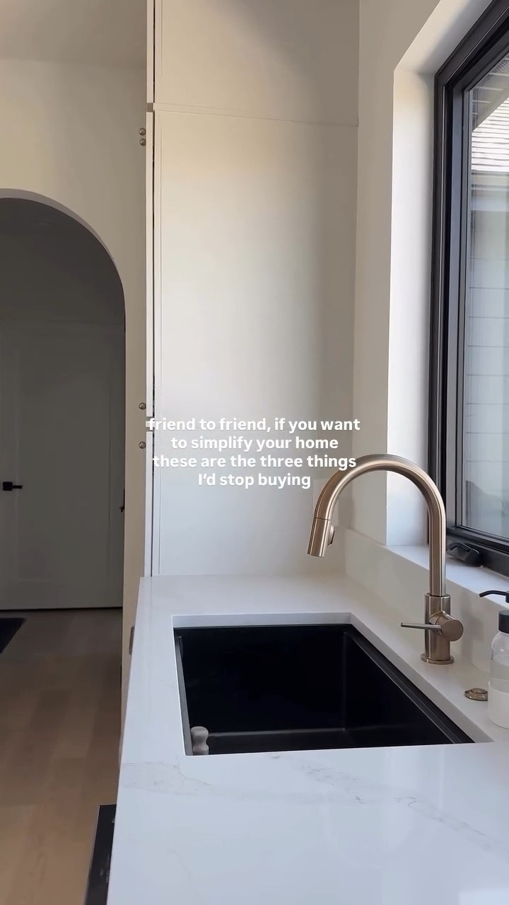 What I skip adding to cart as someone who craves a simple, easy to manage home ↓

1️⃣ Dollar section checkout items — they’re usually poor quality, super trendy, and end up in the trash or as clutter a few weeks later.

2️⃣ Seasonal decor — I still enjoy a few new fall and holiday pieces here and there, but now I mostly focus on timeless, neutral decor that doesn’t have to be swapped out every season.

3️⃣ Small random pieces — unless I know exactly where it’s going, I avoid tiny decor. Too many little things create visual clutter, are harder to style, and just add more to dust. I’d rather invest in larger capsule pieces that fill the space intentionally.

If you love neutral style + simplified spaces, you’ll love it here — follow along for more 🫶🏼

#simplehome #minimalhome #simplehomestyle