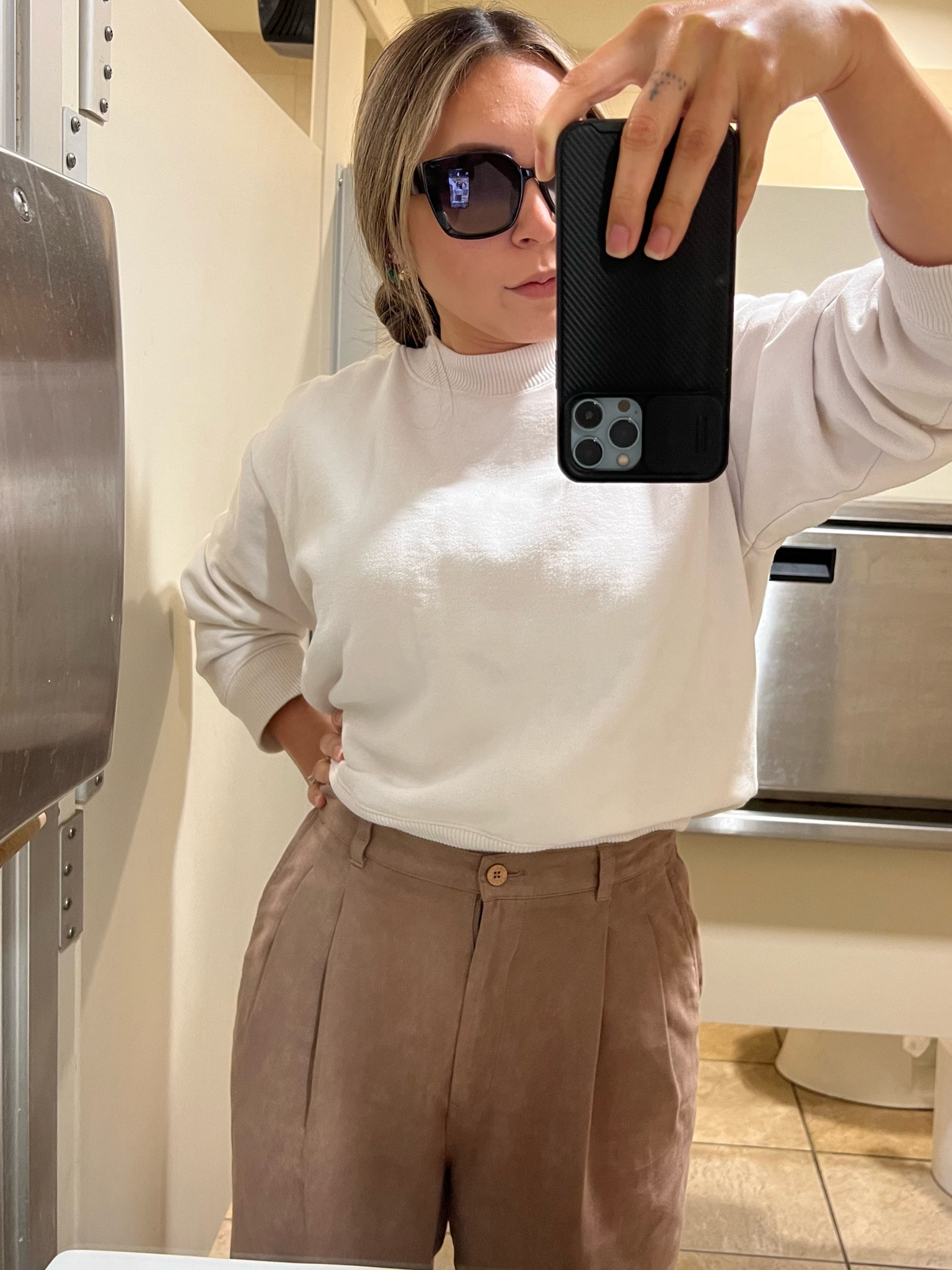 Neutral Beige and Crème outfit , Sofia Richie, old money aesthetic, coastal grandmother, rich mom, monotone, light sweater, trousers, elegant outfit, airport outfit, travel outfit 

#LTKeurope #LTKFind #LTKtravel