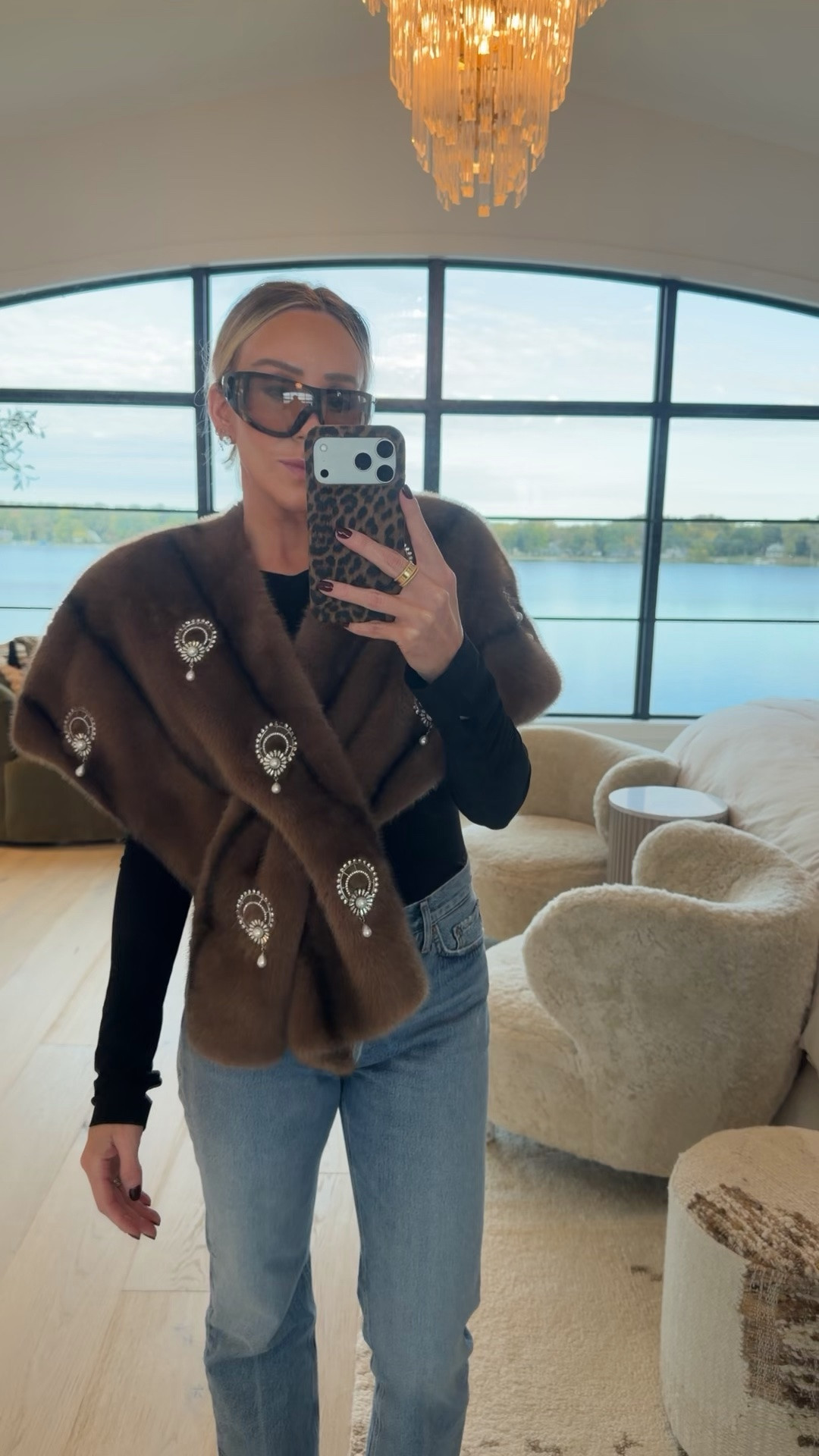 The only accessory you need for fall winter 😍😍😍