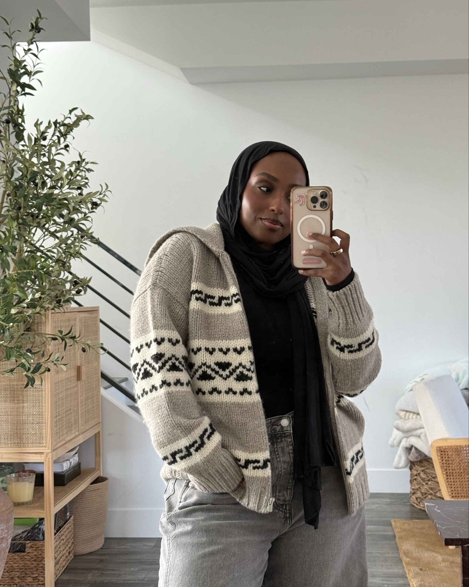 Coziest sweater from #Madewell 🤎 Love this design for winter ❄️ @madewell #madewellpartner #ad

#LTKGiftGuide #LTKMidsize #LTKHoliday