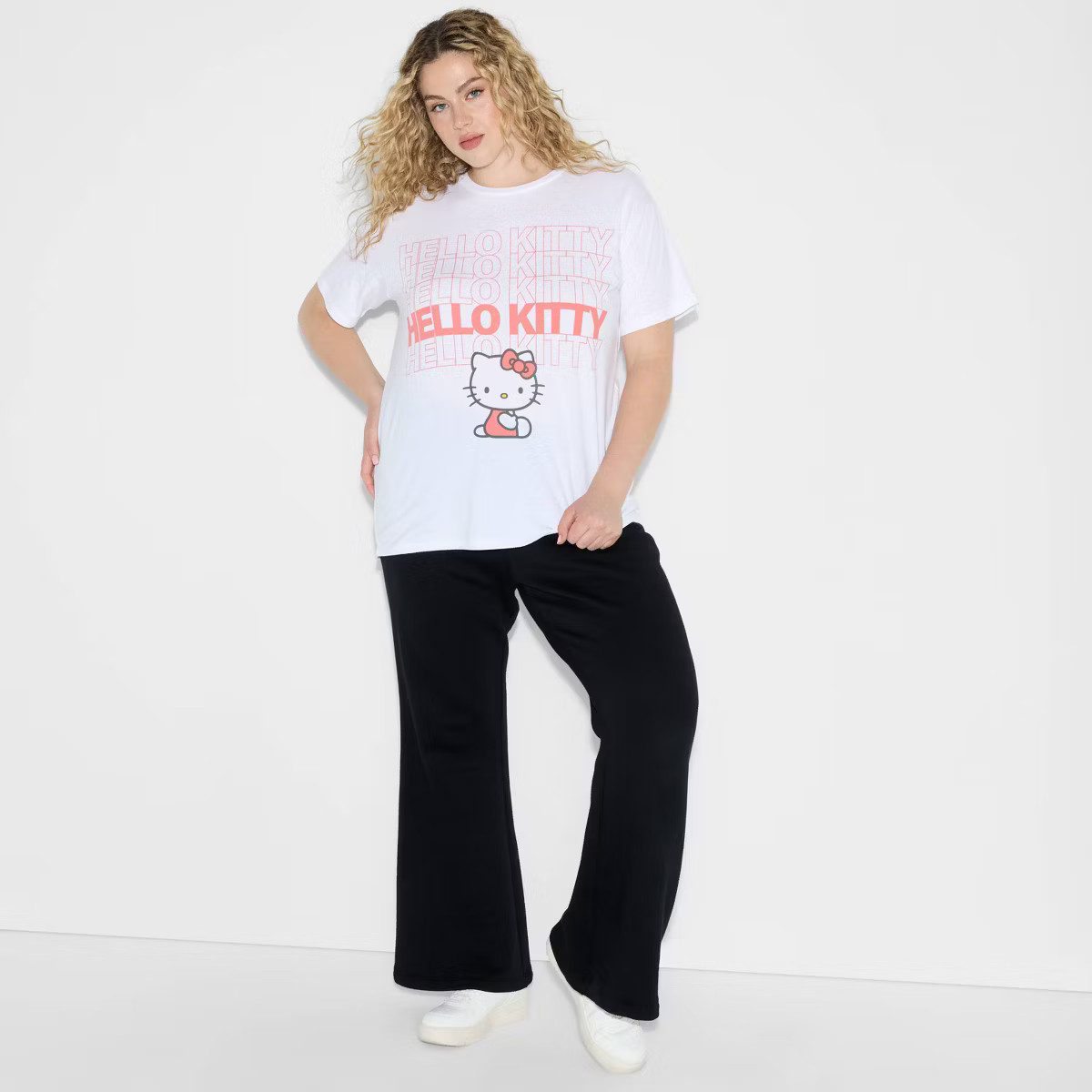 Women's Hello Kitty Short Sleeve Graphic T-Shirt - White | Target