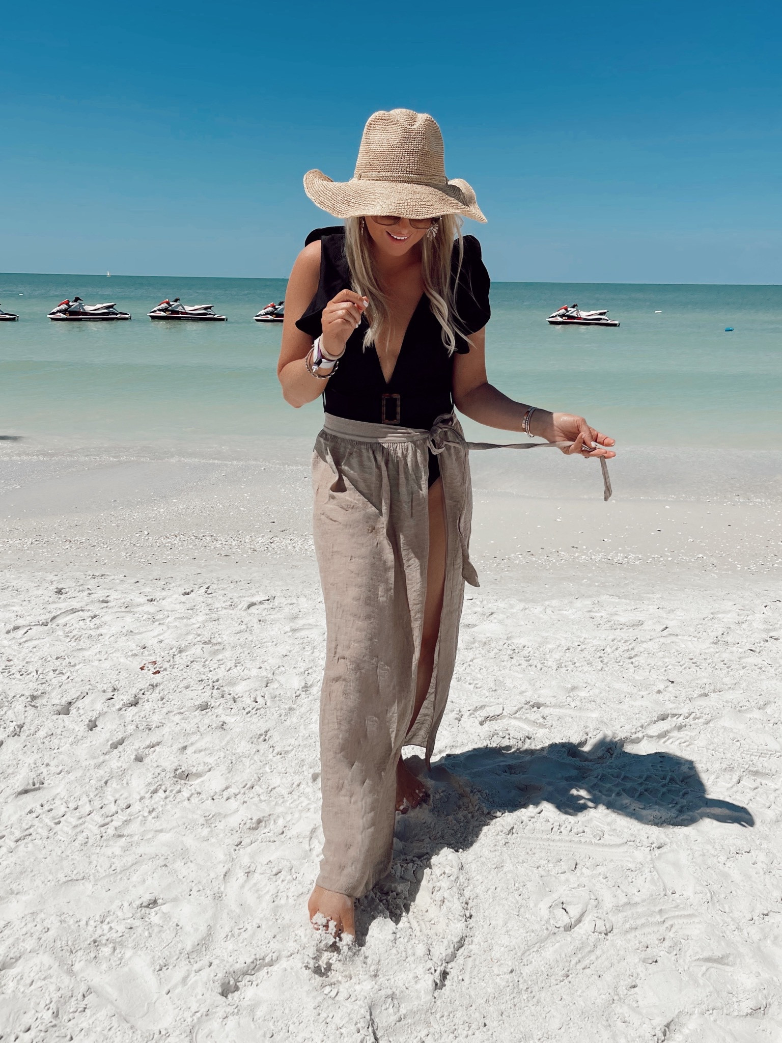 Amazon vacation style! Love this cover up so much! Several colors and easy to pack! Goes with me everywhere! 


Bathing suit. Sun hat. Coverup. Amazon fashion. Resort wear. Vacation style. Swimwear. 

#LTKstyletip #LTKfindsunder50 #LTKswim