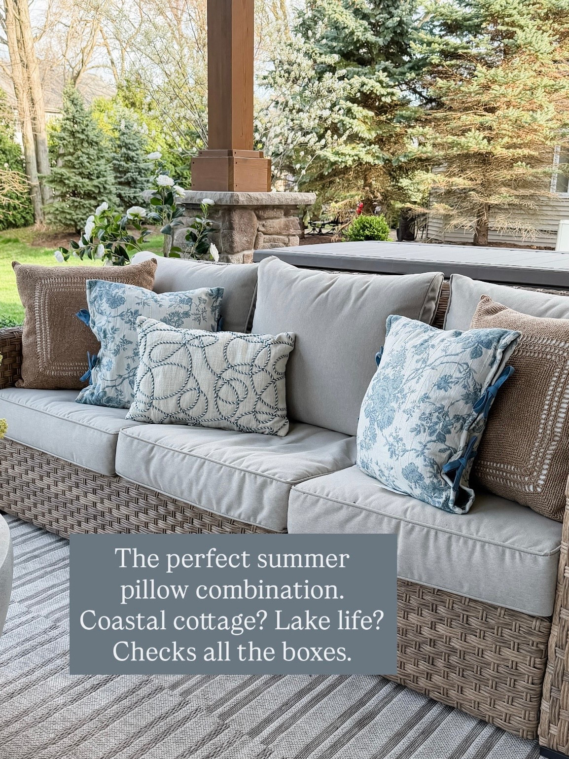 New Target x studio McGee summer collection has arrived! Loving this outdoor pillow combo. 

#LTKHome