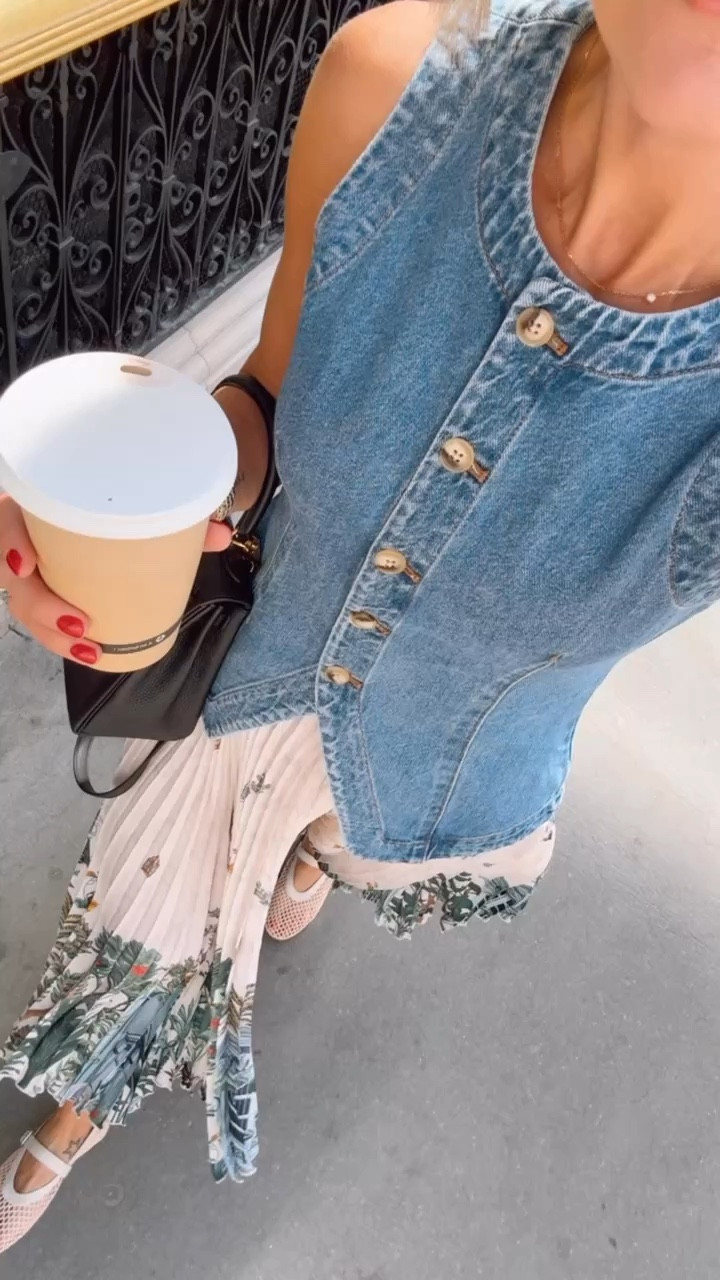 Another outfit that came to Paris! Linking a few similar vest options - I am wearing an XS/0 in these pieces! 

Loverly Grey, outfit idea

#LTKStyleTip #LTKSeasonal