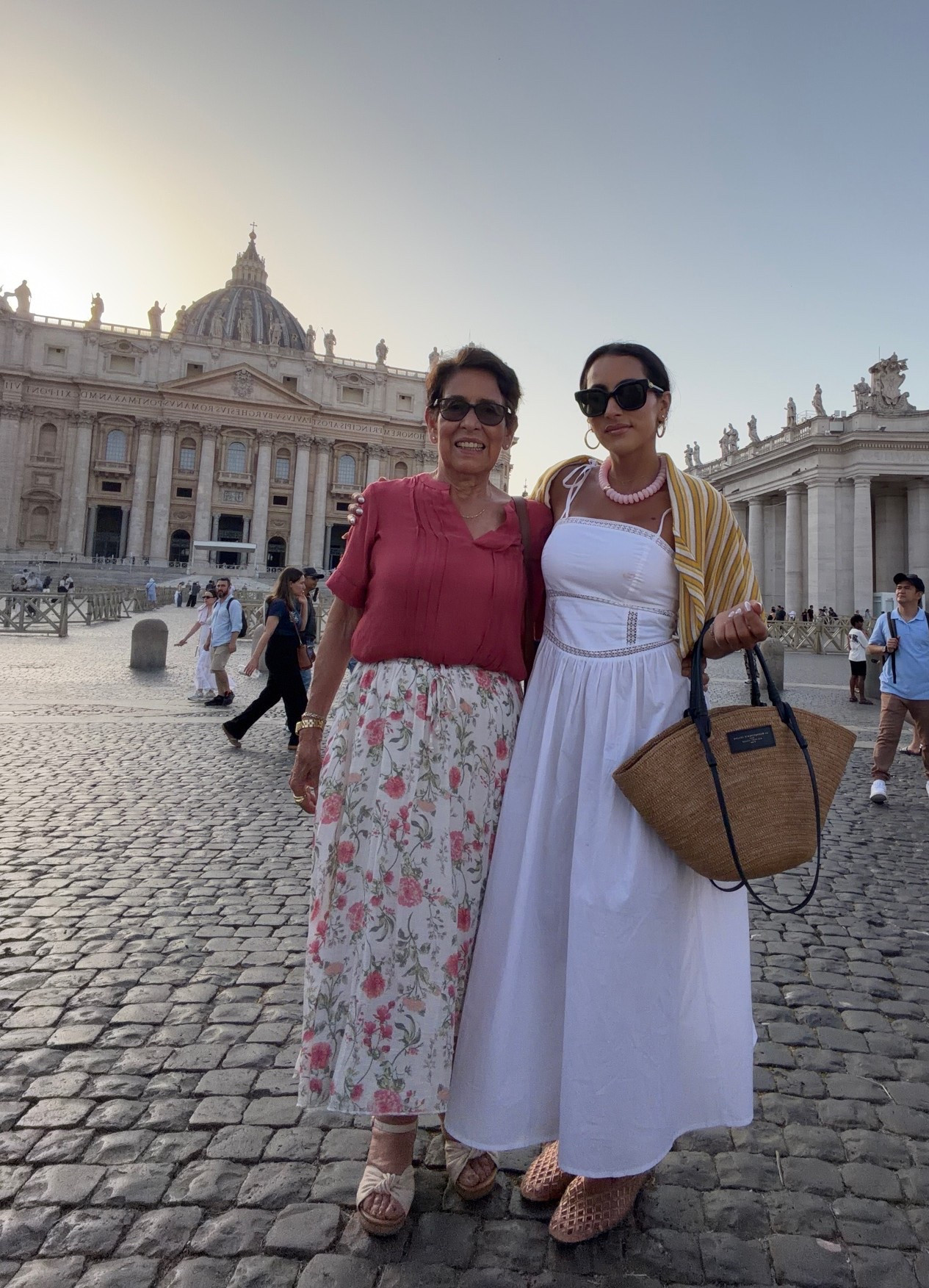 Vatican visit outfit dress XS #h&m

Summer outfits, vacation outfit, European summer

#LTKootd #LTKPetite