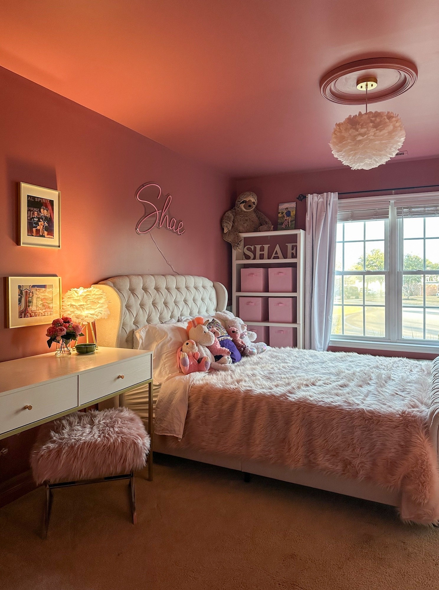 Let’s mix it up. Linked we have everything for a lush and lavish daughter’s room that feels playful yet refined. Rich textures, soft colors, and thoughtful details come together to create a space full of personality and charm. ✨ 

#TeenRoomDecor #LushInteriors #PlayfulDesign #RefinedStyle #ColorAndTexture #HomeDecor #DesignDetails #callsigndesign