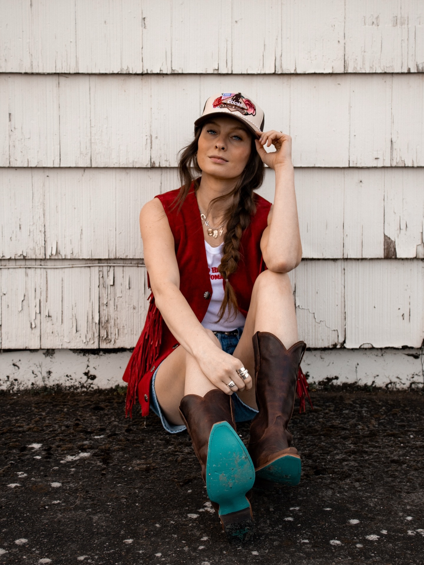 Music festival season is quickly approaching🤠🎶 I am bringing 2 weeks of music festival outfit inspo all before @stagecoach ! Throwing in some looks for expecting mamas and post partum! 🫶🏻

#musicfestivaloutfit #countrymusicfestival #stagecoachoutfit #laneboots #countrymusicfestivaloutfit