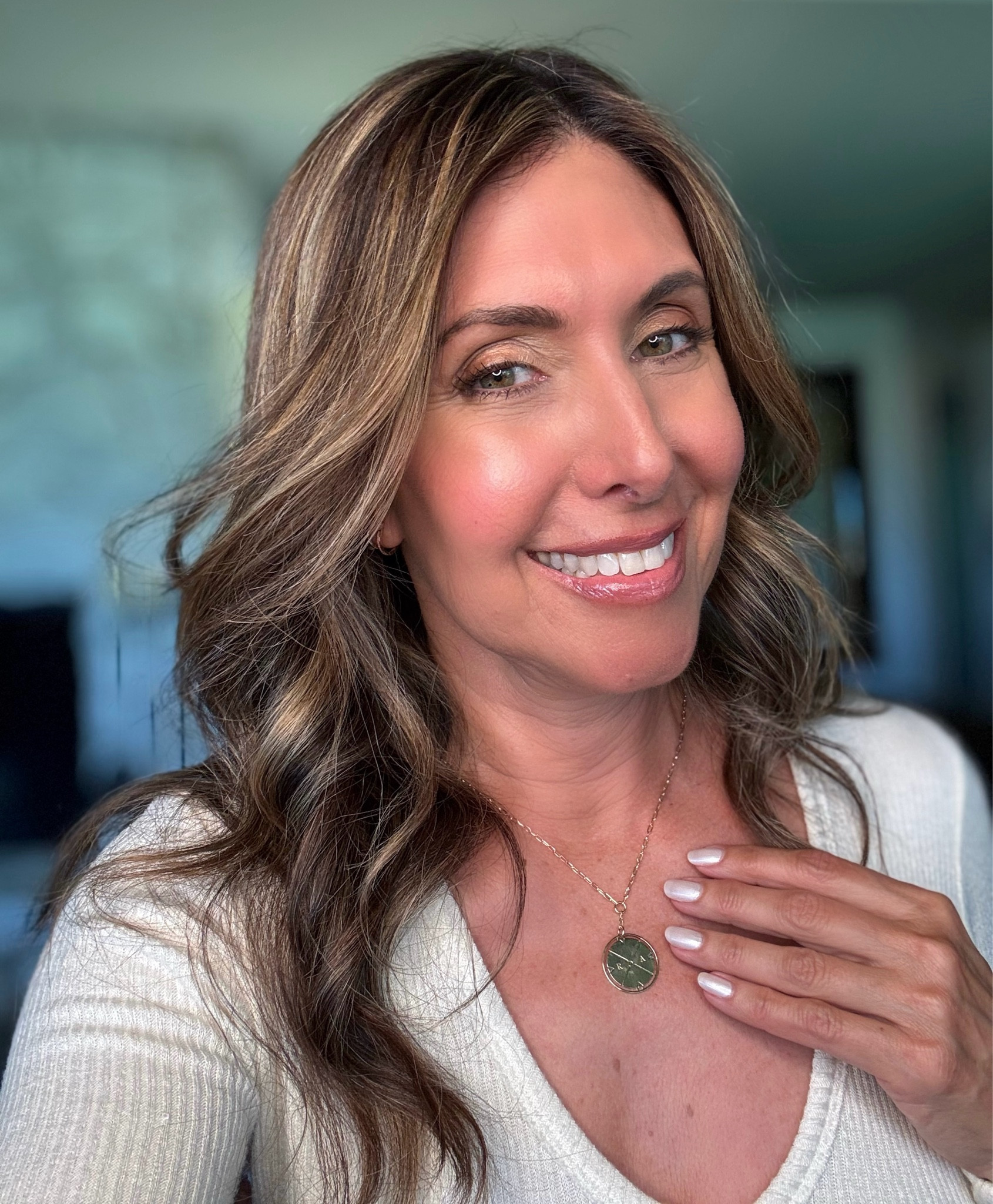 I’ve had my eye on this stunning gold compass necklace from @OakandLuna for years, and I’m so excited it’s finally part of my collection! 💖 It also makes the perfect Mother’s Day gift—so timeless, elegant, and meaningful. Use code MELISSA20 for 20% off sitewide until 4/21🎁 

This gorgeous necklace is personalized with my children’s initials, creating a keepsake I’ll cherish forever. 🥰 The delicate link chain is so pretty and the compass symbolizes love and guidance! ✨ Available in 14K solid gold and gold-filled—grab yours on my @shop.ltk today (shipping included).  

#OakAndLuna #MothersDayGift #theglowgirl #Ad #goldjewelry #personalizedgift 

#LTKSaleAlert #LTKGiftGuide #LTKU