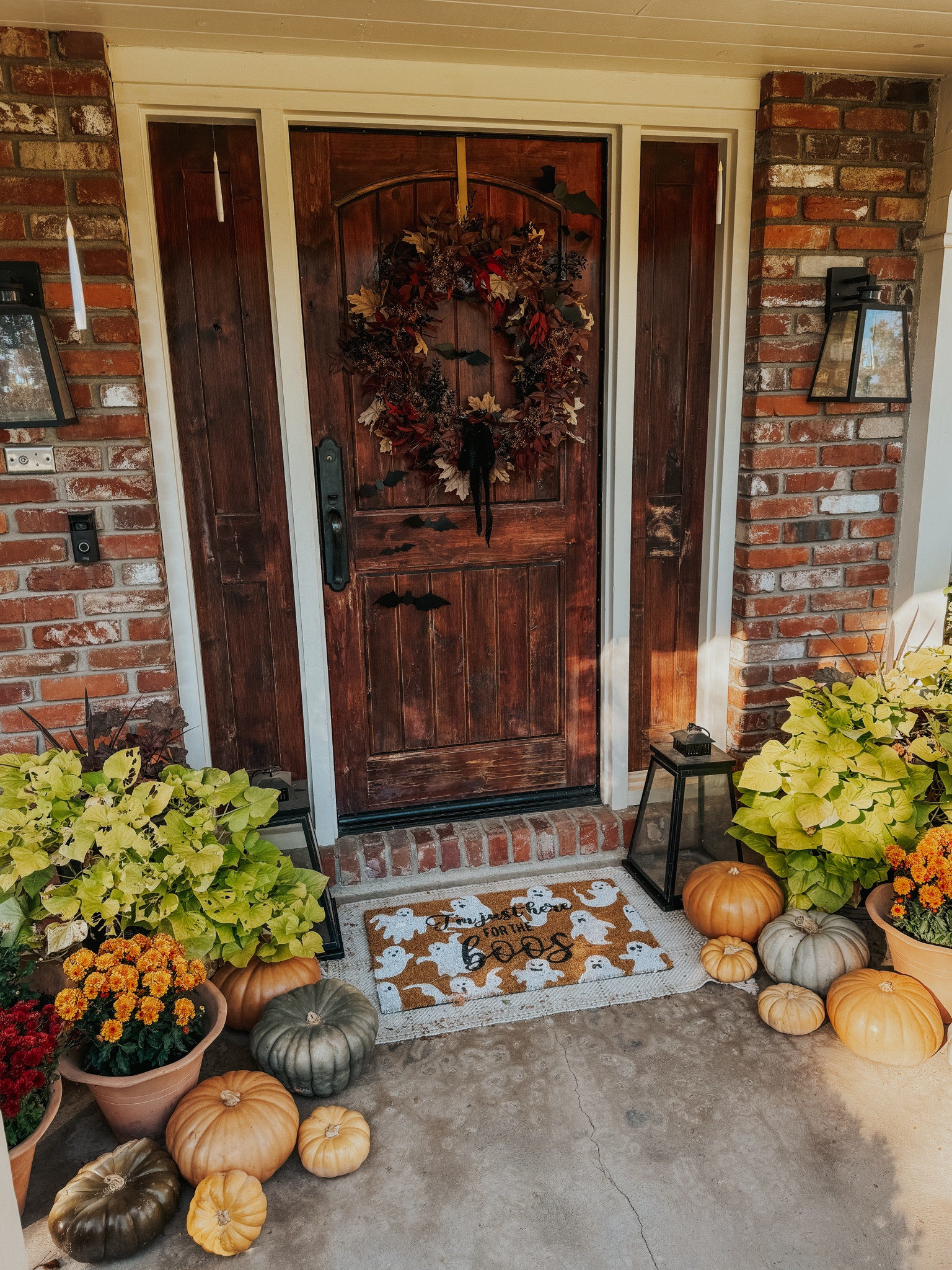 How to turn any fall wreath into a spooky Halloween wreath  

#LTKHalloween #LTKHome #LTKSeasonal