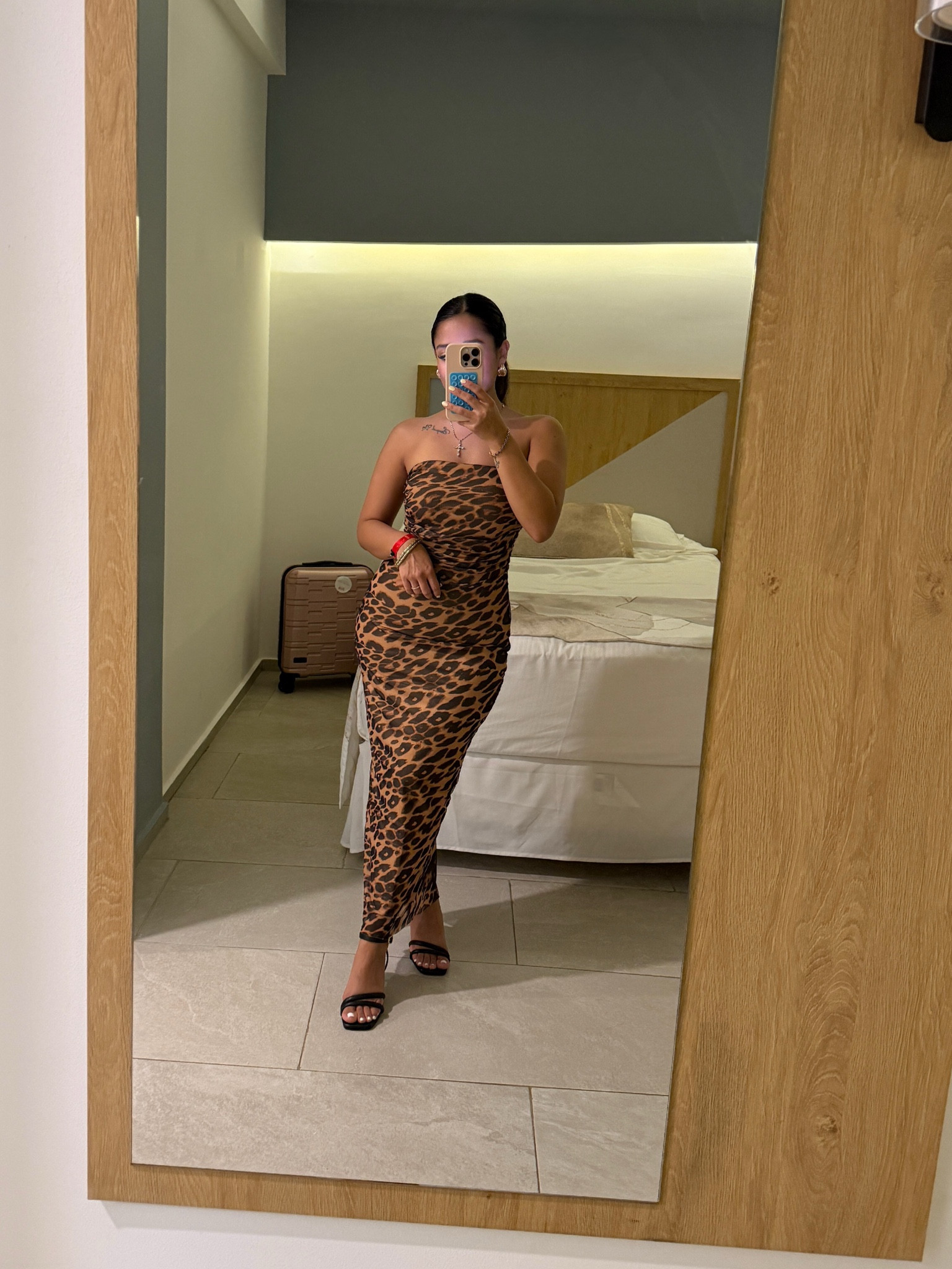 Vacation outfit - vacation looks - date night outfit - date night dress - leopard print dress

#LTKpetite #LTKdatenight #LTKcanada