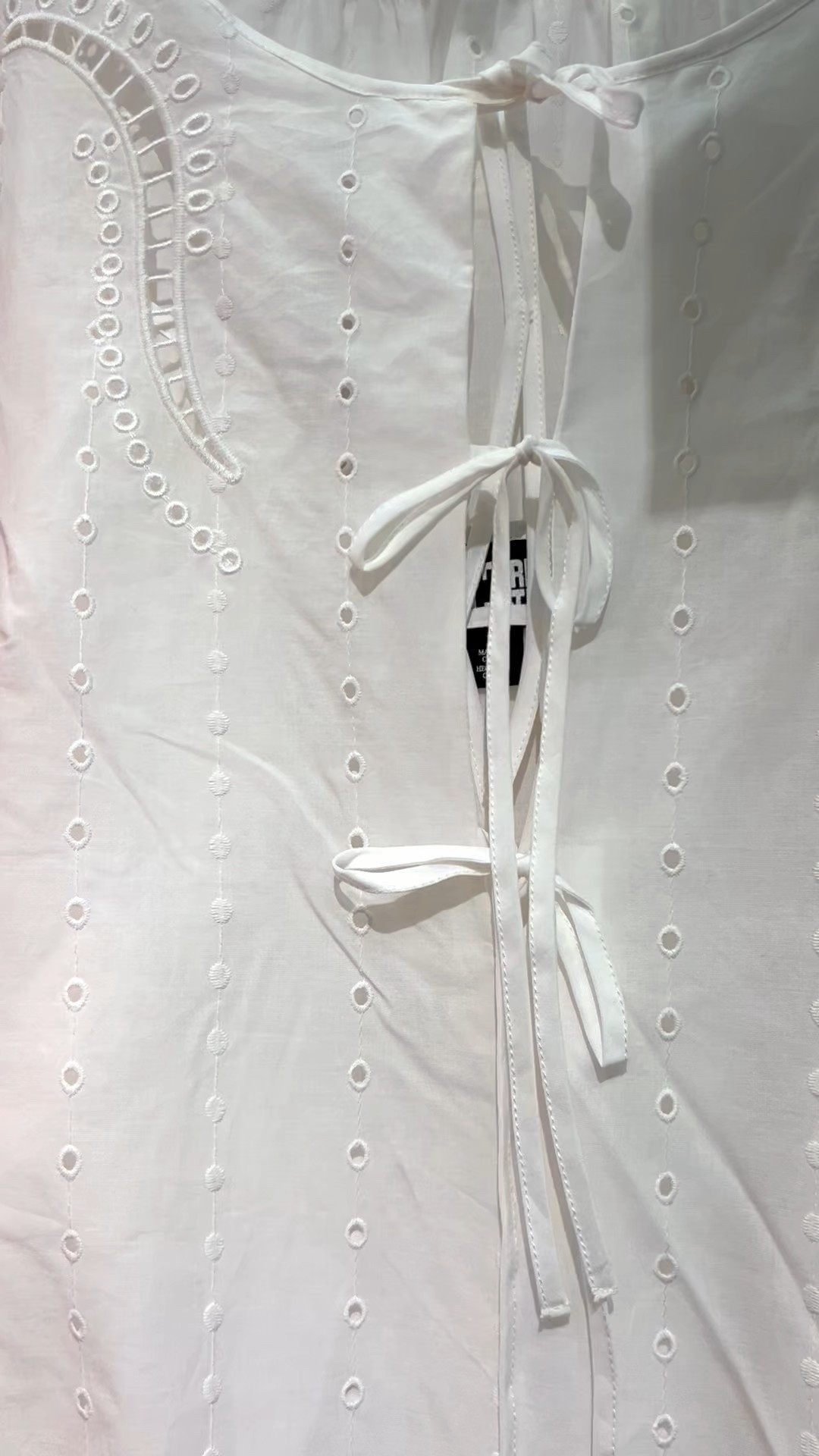 White Eyelet Is Always a Yes ✨🐚
… this would be a super cute and easy beach cover-up



#LTKGiftGuide #LTKSwim #LTKSeasonal