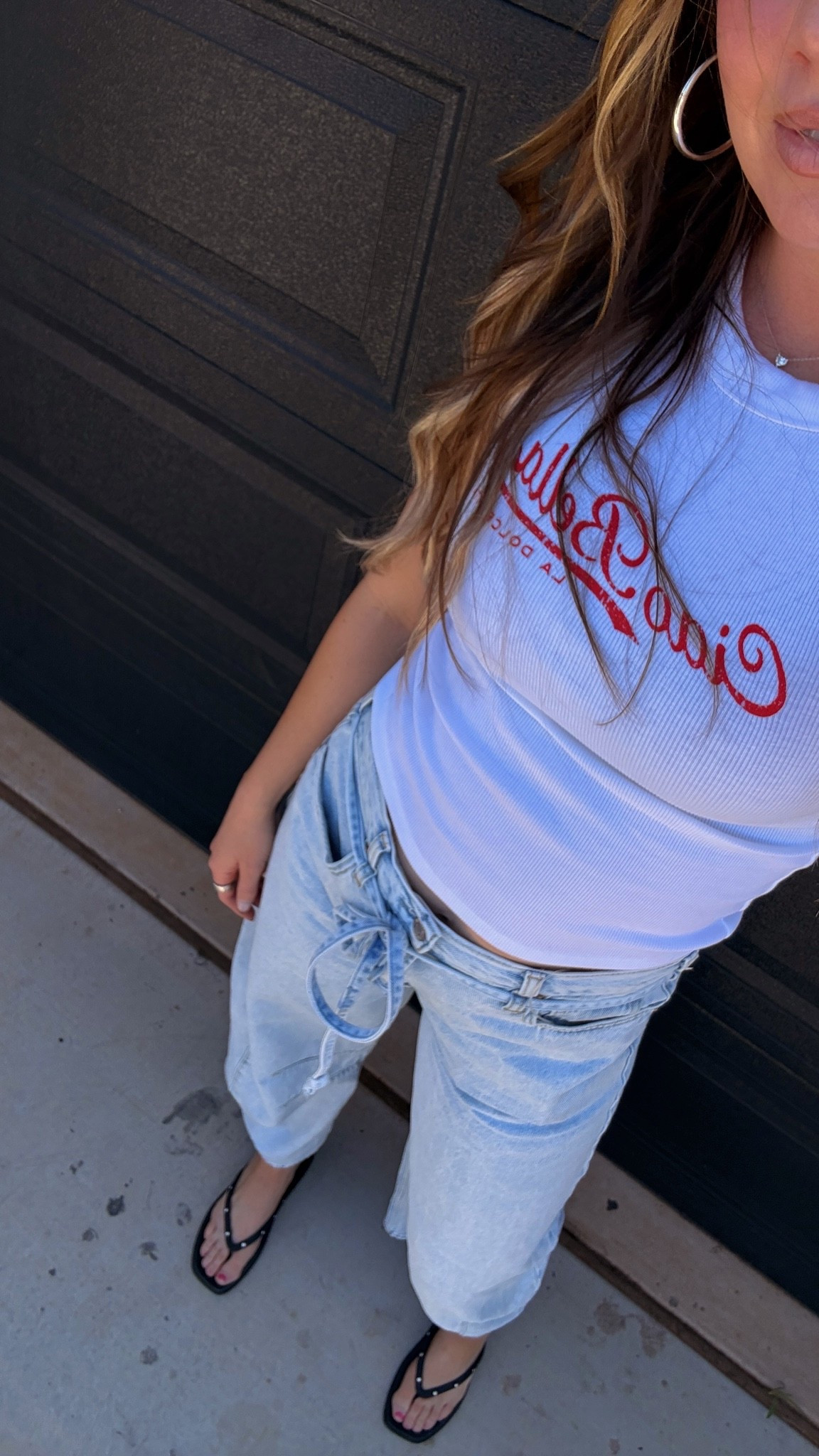 Casual mom outfit of the day! I’m wearing a 27 tall!

#LTKootd #LTKmomlife