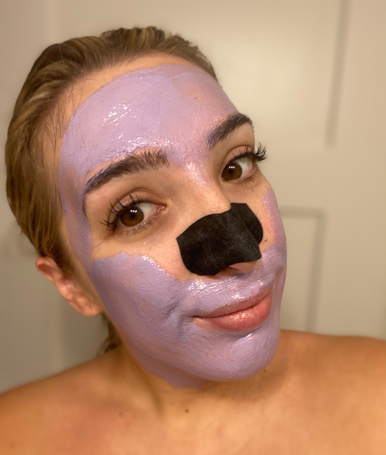 End of the weekend, ⏰ to reset my skin routine! As the weather changes I also rotate my products. Great for the cold winter, anti aging & anti break outs 😘 See full steps on my IG

Micellar Water, Cleanser, Dermplaning, Moisturizing Mask, Nose Strip, Eye Cream & Moisturizer

#LTKunder50 #LTKbeauty #LTKSeasonal