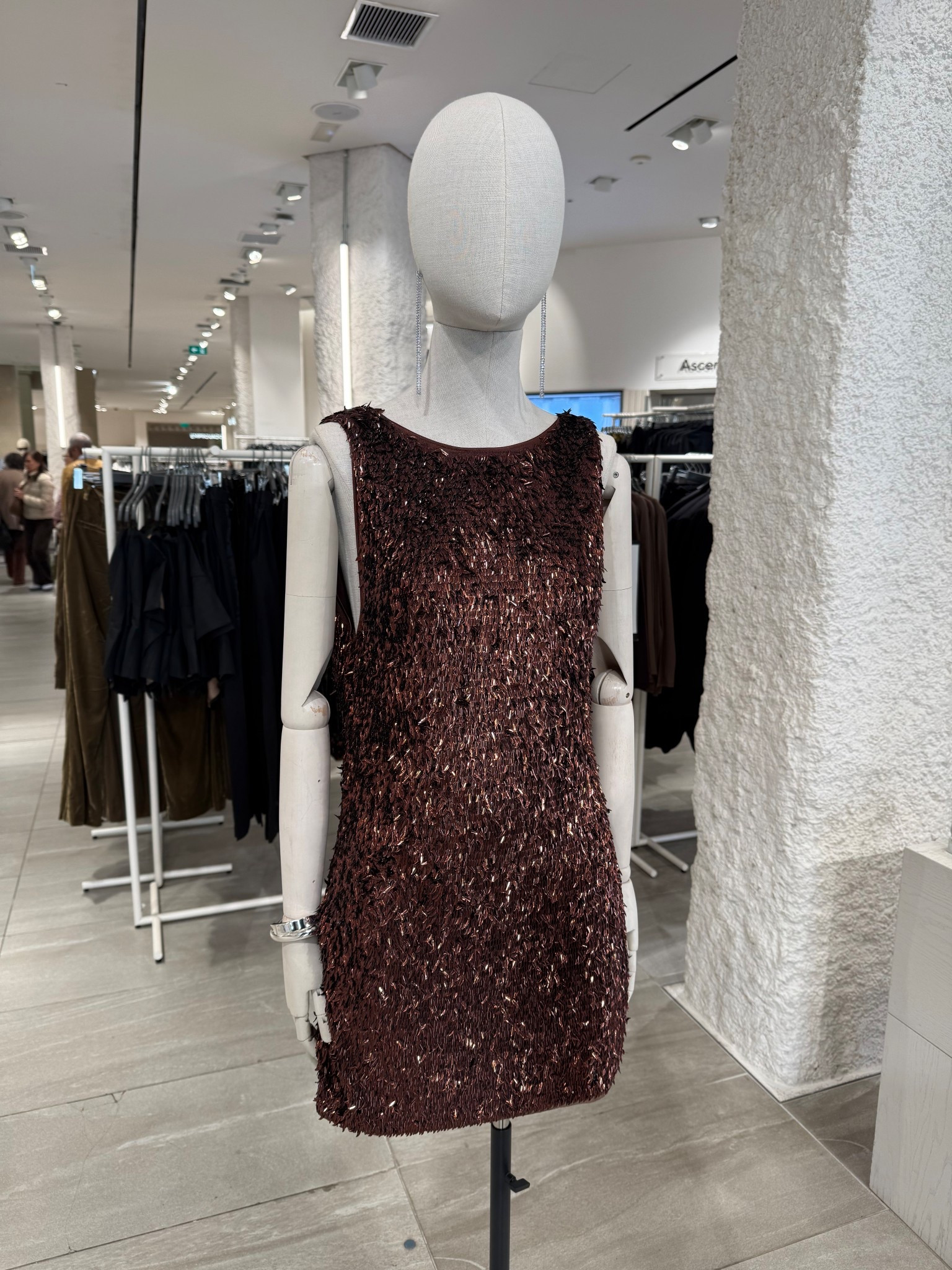 H&M BROWN SEQUIN DRESS✨
Tags: low back detail all over sparkle sparkly partywear party Christmas Day night out chic women’s style festive date night work fashion inspo outfit ideass

#LTKpartywear