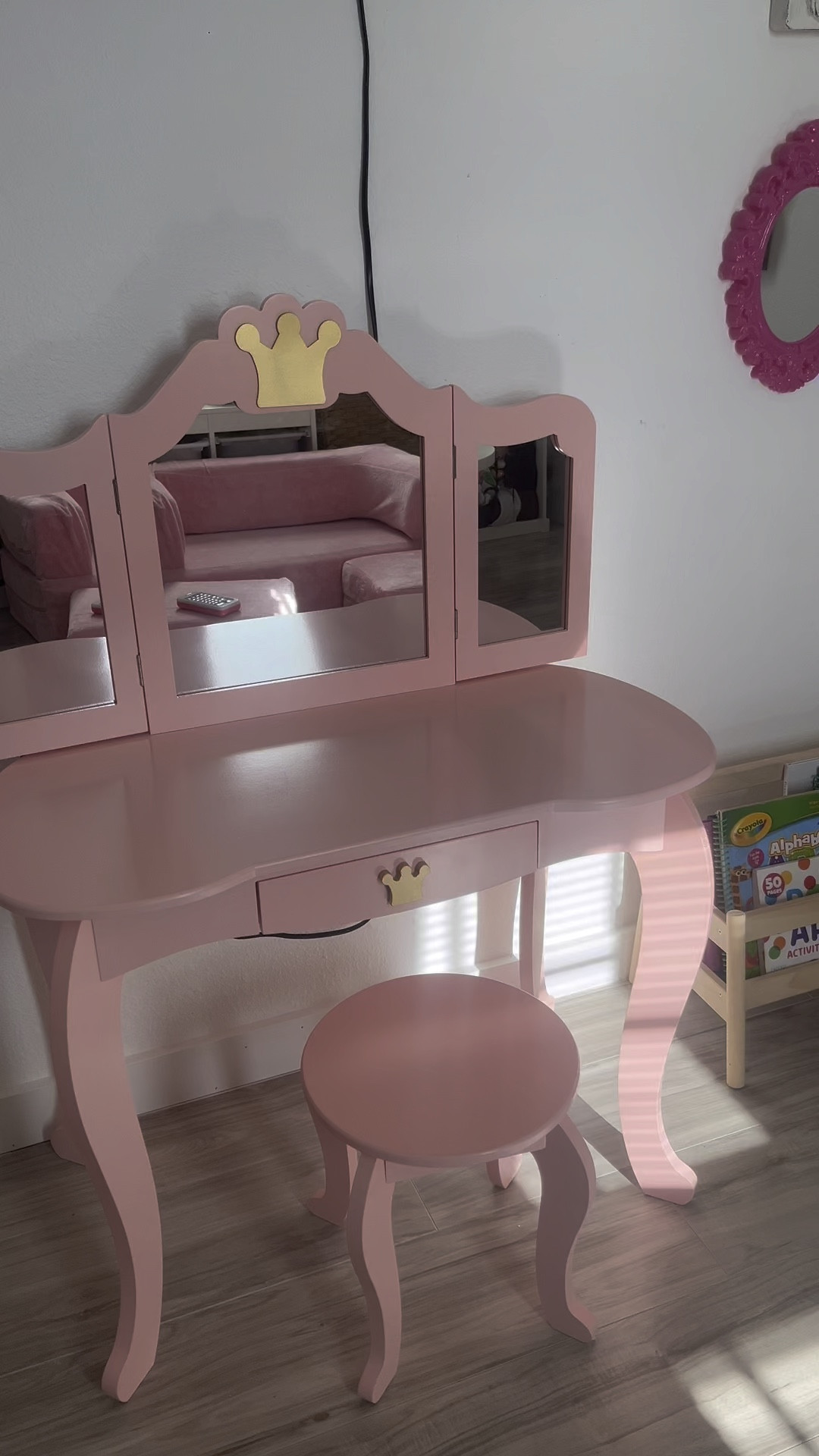 Princess vanity desk 👑👸🏻

#LTKSeasonal #LTKGiftGuide #LTKHoliday