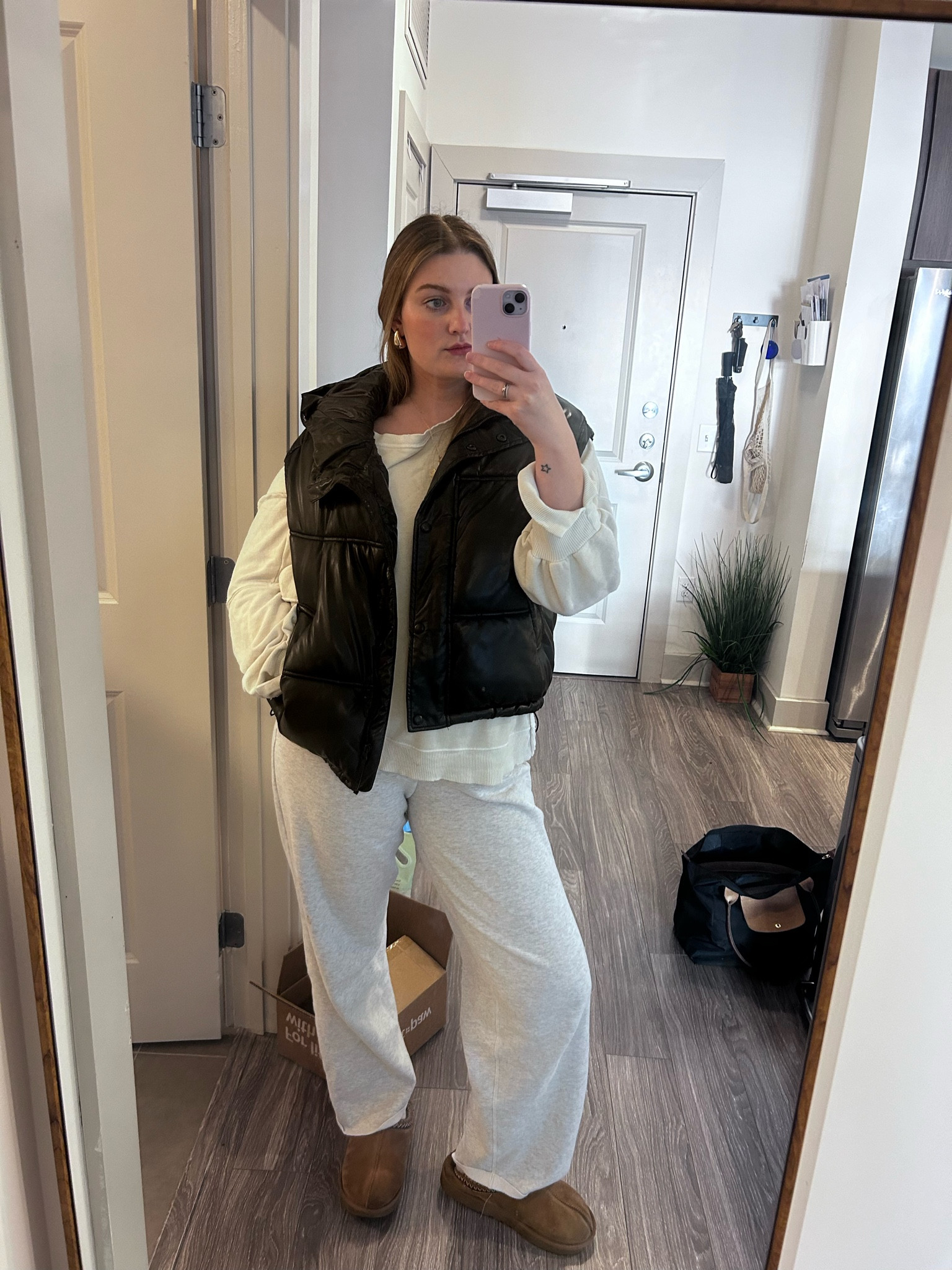 Comfy🧸

#LTKfindsunder100 #LTKU #LTKSeasonal