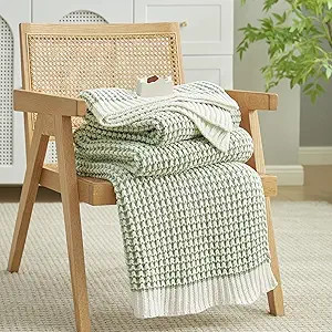 Amélie Home Knit Throw Blanket, Soft Chenille Cozy Breathable Pineapple Chunky Decorative Blanke... | Amazon (US)