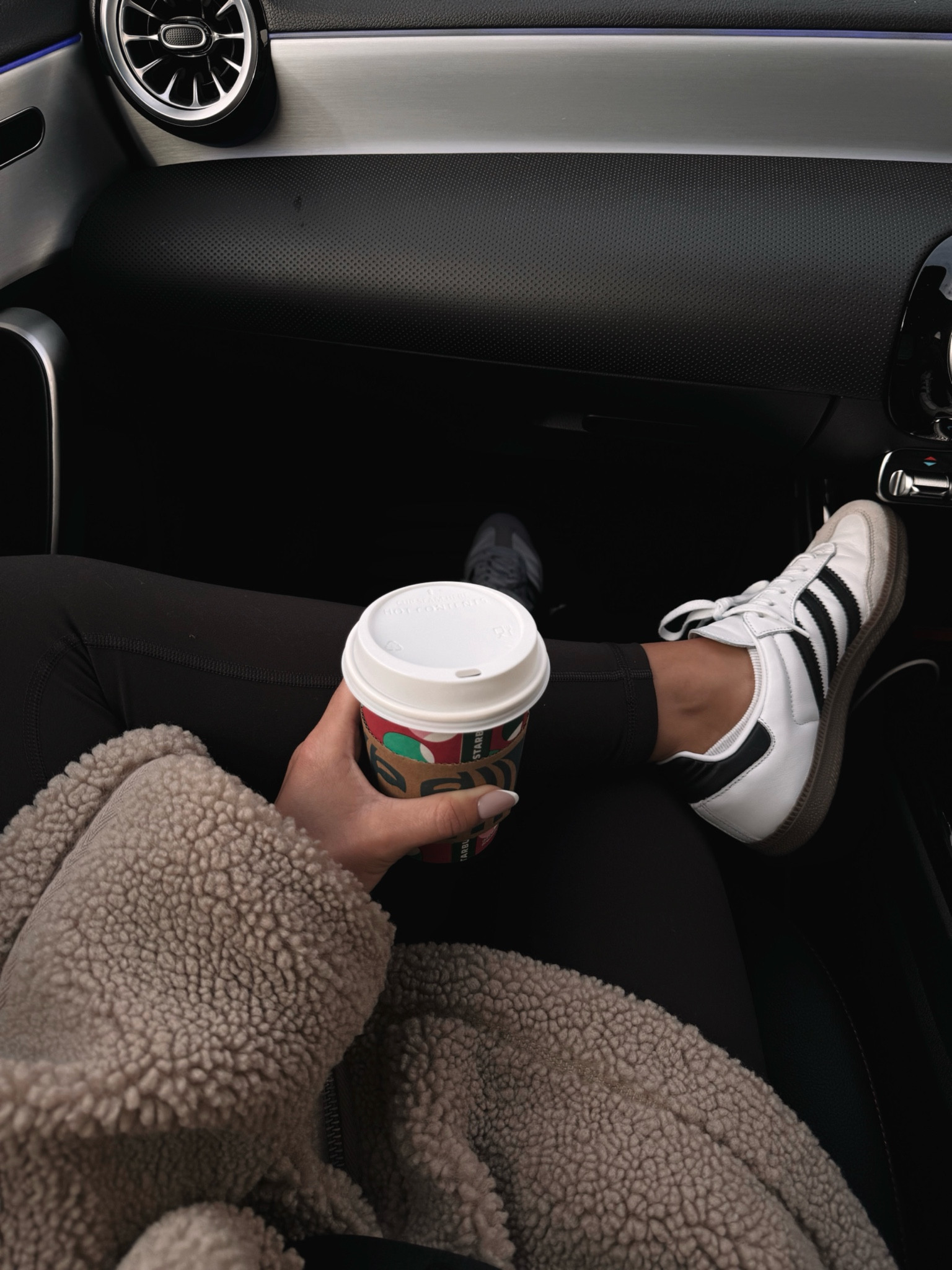 Cosy season travel outfit 🍂🤎🧸




#brown #brownleggings #coffee #teddyjacket #hm #trending #bestseller #adidas #samba #originalsamba #cosyoutfit #travel #cosystyle #brownoutfit #neutrals #newin #viraljacket #winteroutfit #winteroutfits #autumnoutfit 

#LTKwinter #LTKuk #LTKCyberWeek