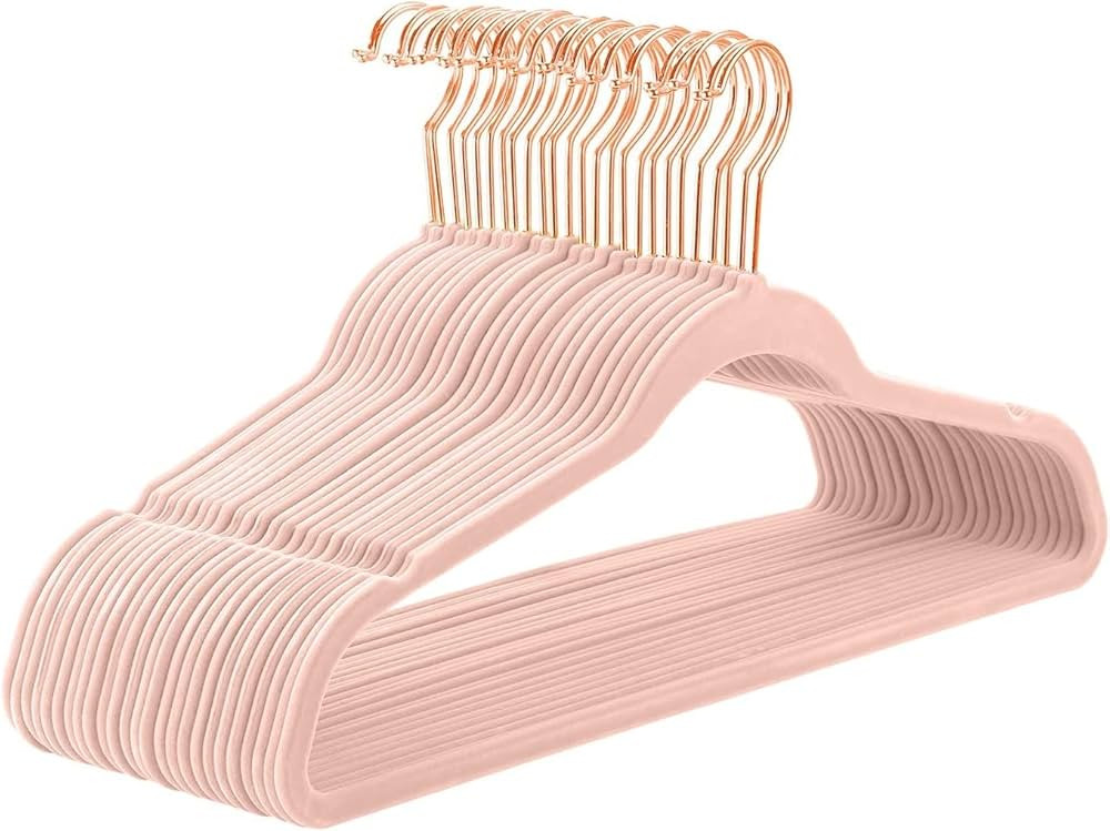 MIZGI Premium Velvet Hangers (60 Pack) Heavy Duty - Non Slip Felt Hangers - Blush Pink - Rose Gol... | Amazon (US)