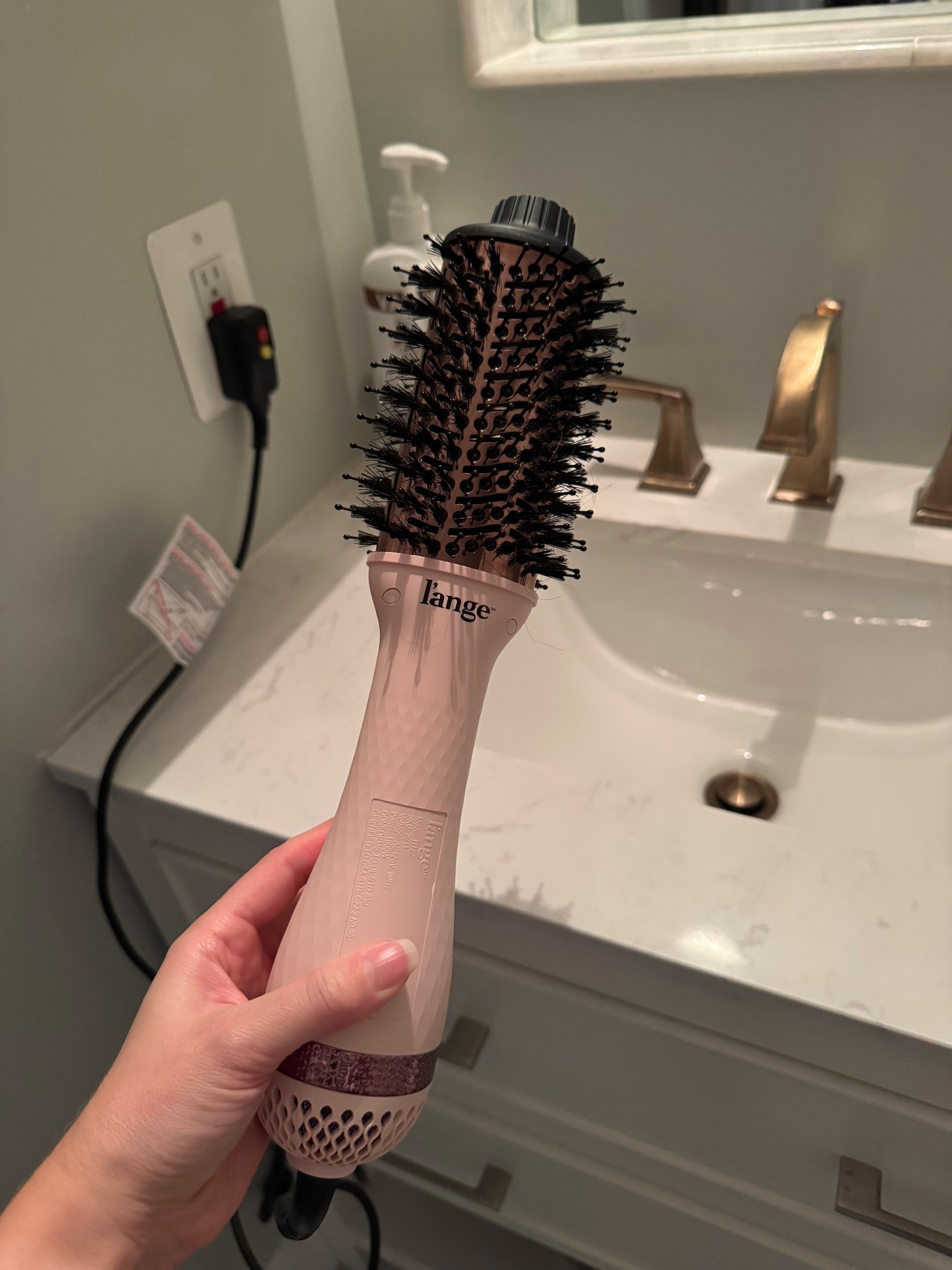 Blow dry brush for at home blow outs 

#LTKFindsUnder50 #LTKFindsUnder100 #LTKBeauty