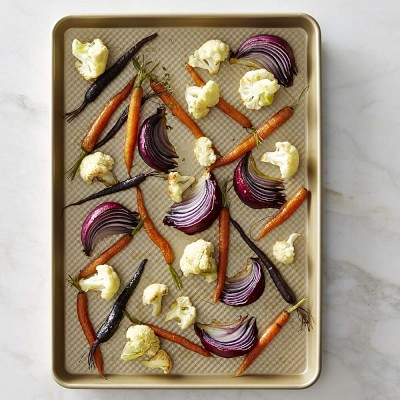 Williams Sonoma Goldtouch® Nonstick Half Sheet Pan | Williams-Sonoma