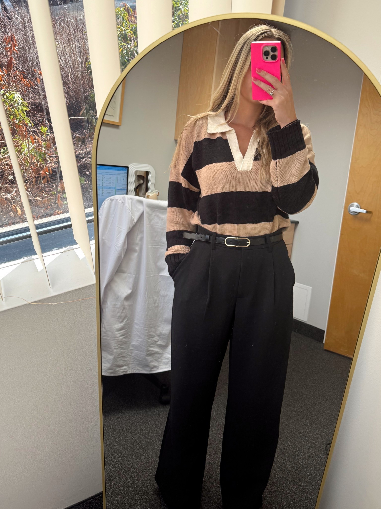 Work outfit🖤

#workoutfit #workwear #sweater #springoutfit #abercrombie #workpants #belt #phonecase #target #nordstrom

#LTKWorkwear #LTKSeasonal #LTKSaleAlert