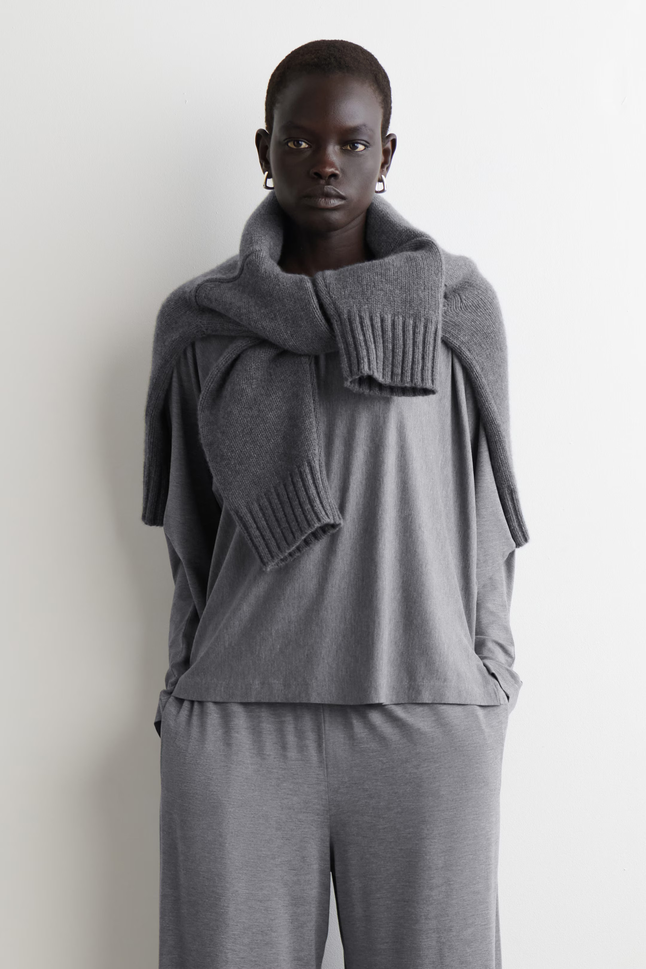 FLUID JERSEY LONG-SLEEVED TOP - GREY | COS GB | COS UK