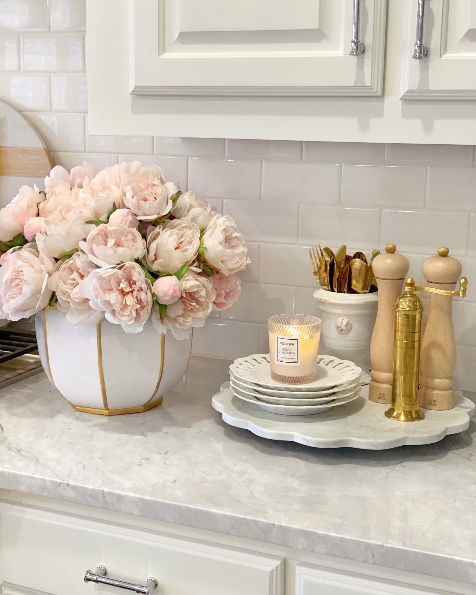 Spring kitchen styling decor 

#LTKFindsUnder50 #LTKHome #LTKSaleAlert