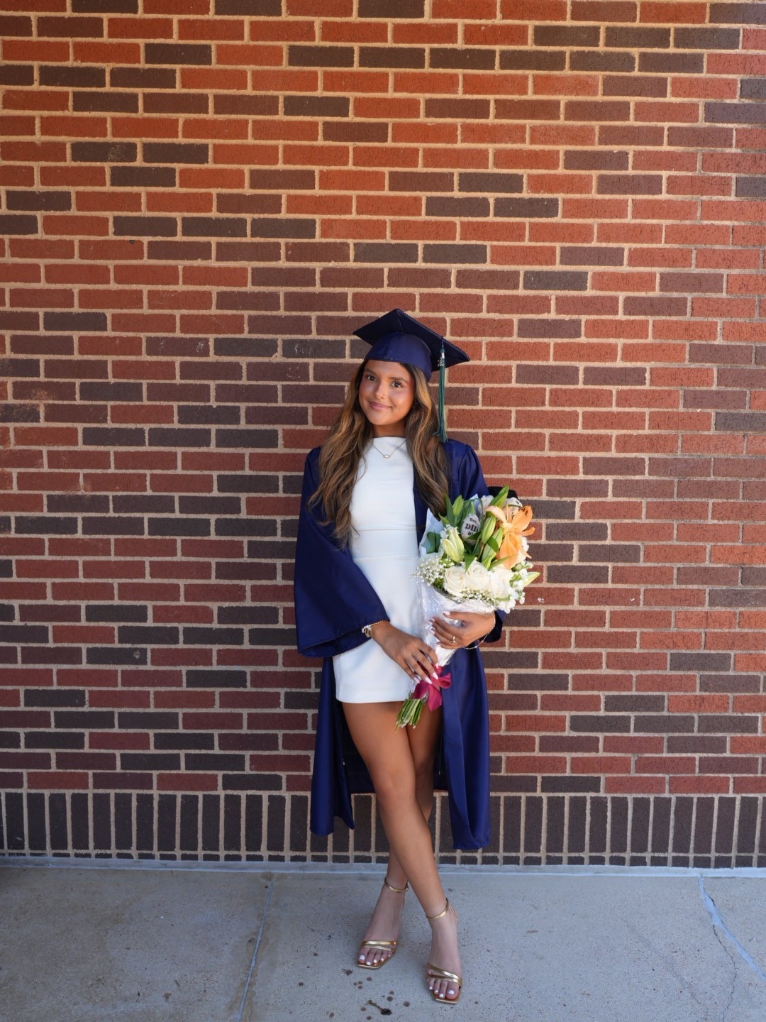 cap, gown, happy tears, and a whole lot of proud moments 🎓🤍 such a special chapter and an even sweeter ending

#graduationday #classof2026 #gradseason #graduationlook #proudmoment #celebratebig #graduationinspo #milestonemoment #senioryear #gradstyle

#LTKdayinmylife #LTKstorytime #LTKmomlife