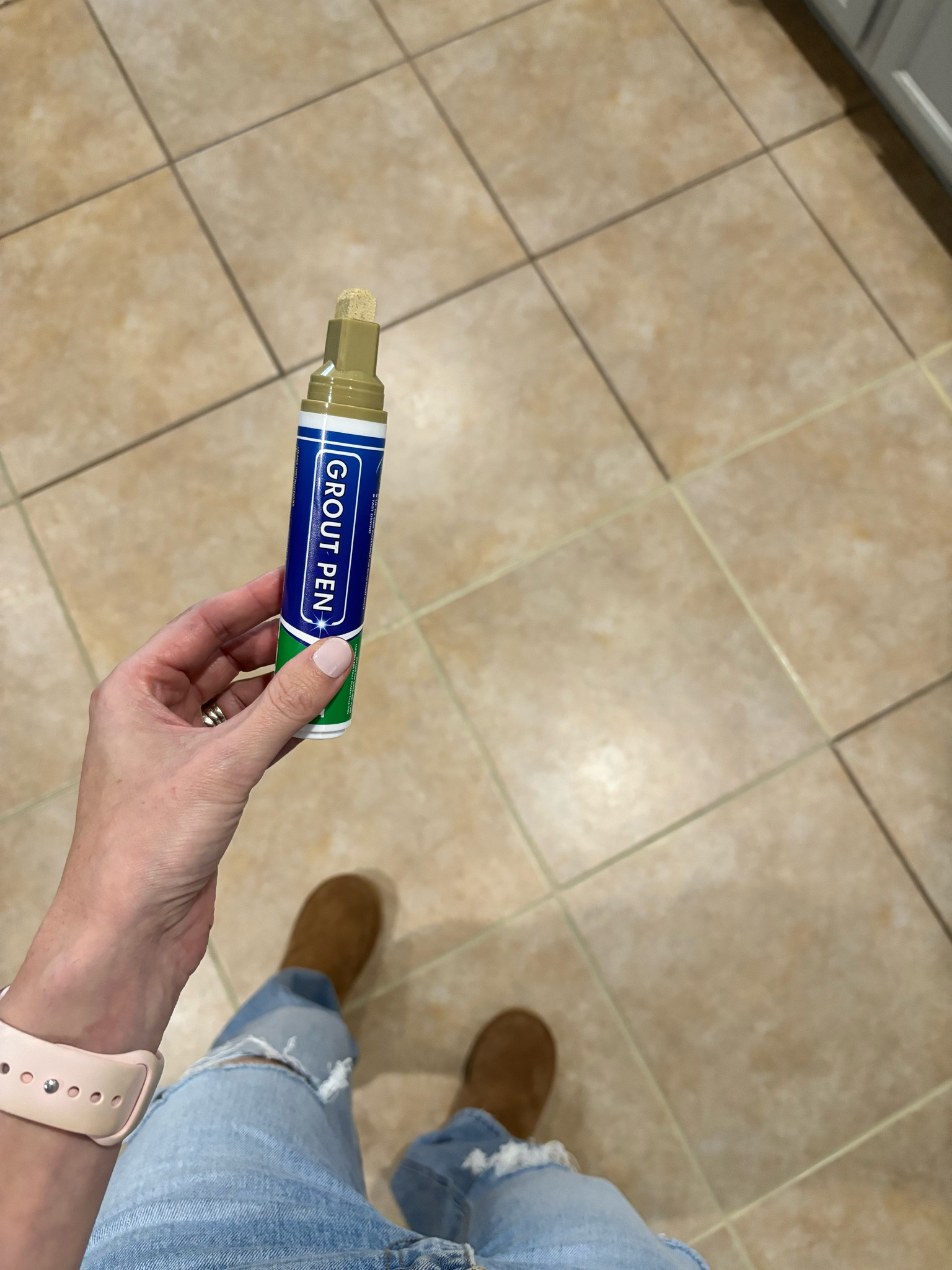 Grout life hack! Grout pen! Grout colorant and sealer. No more scrubbing your grout!!

#amazonfinds #amazonhome #amazonlifehack


#LTKHome