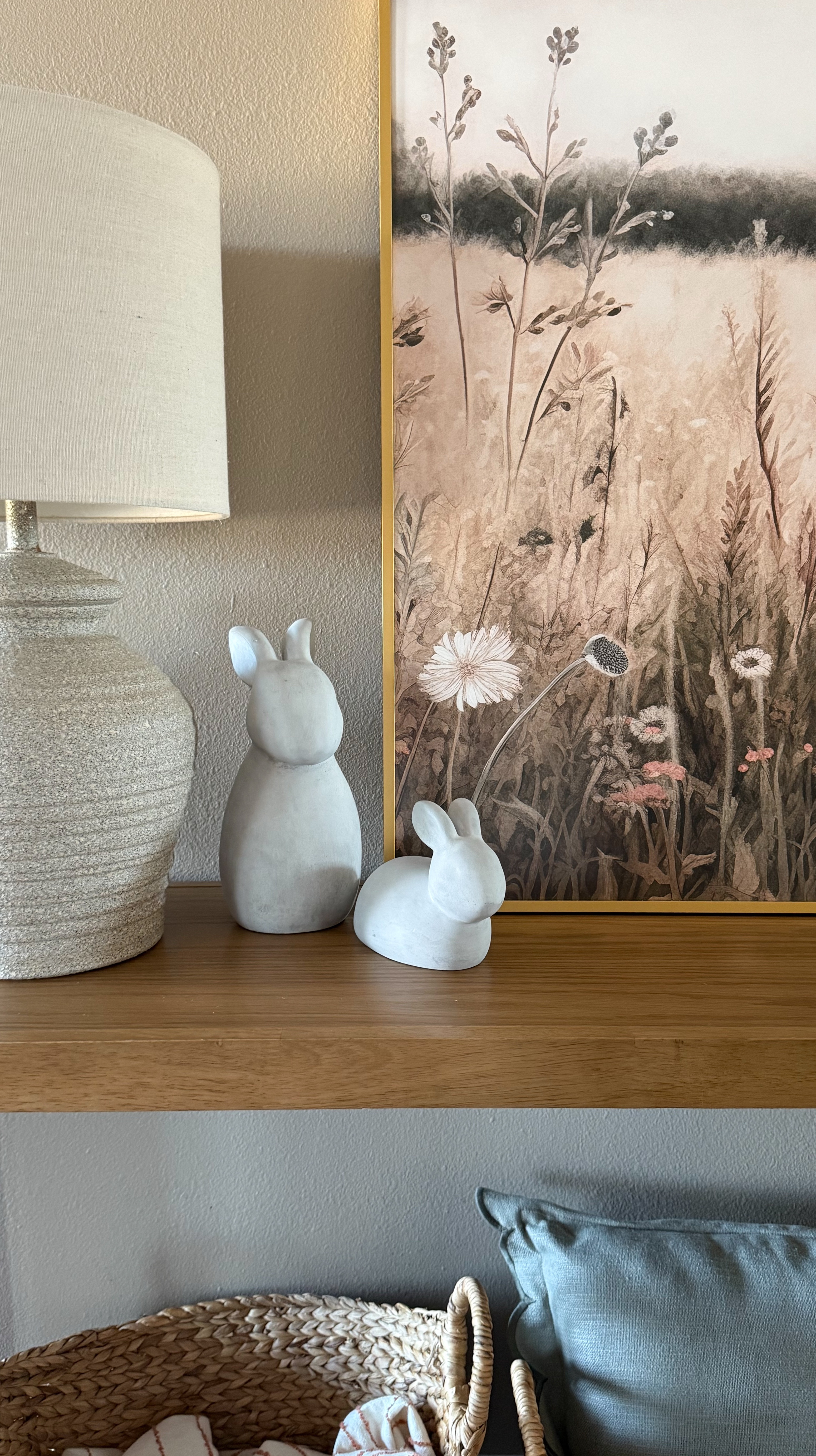 Everybody needs these cute bunnies in their life! 🐰

I did a poll this weekend and was surprised to see that most of you decorate for Easter. I don’t usually but couldn’t resist these adorable cement bunnies from Target! I think they’re the perfect Spring touch to my entryway table. 

Follow along for more affordable seasonal and holiday decor inspiration.

#LTKFindsUnder50 #LTKHome #LTKSeasonal