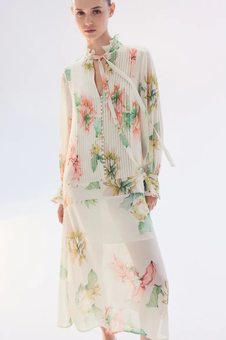Chiffon Dress with Pintucks - White/floral - Ladies | H&M US | H&M (US + CA)