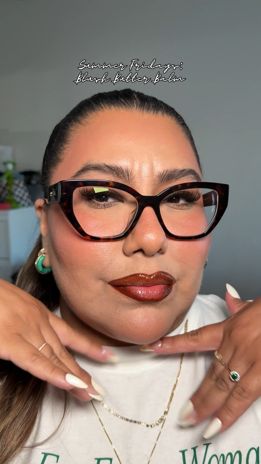 @Summer Fridays got me blushing all summer long!!☀️👙⛱️💦

Trying their new blushes in the shades Dusty Rose and Toasted Terracotta and I was actually impressed with the formula. Very buttery and a little goes a long way because the color pay off is there! 

Tip: Layer the balm over your loose and pressed face powders to avoid makeup separating when using the balm, then proceed to layer your powder blush. 

#summerfridays #blushbutterbalm #blushgirlies #dewyblush #newmakeup #fyp 