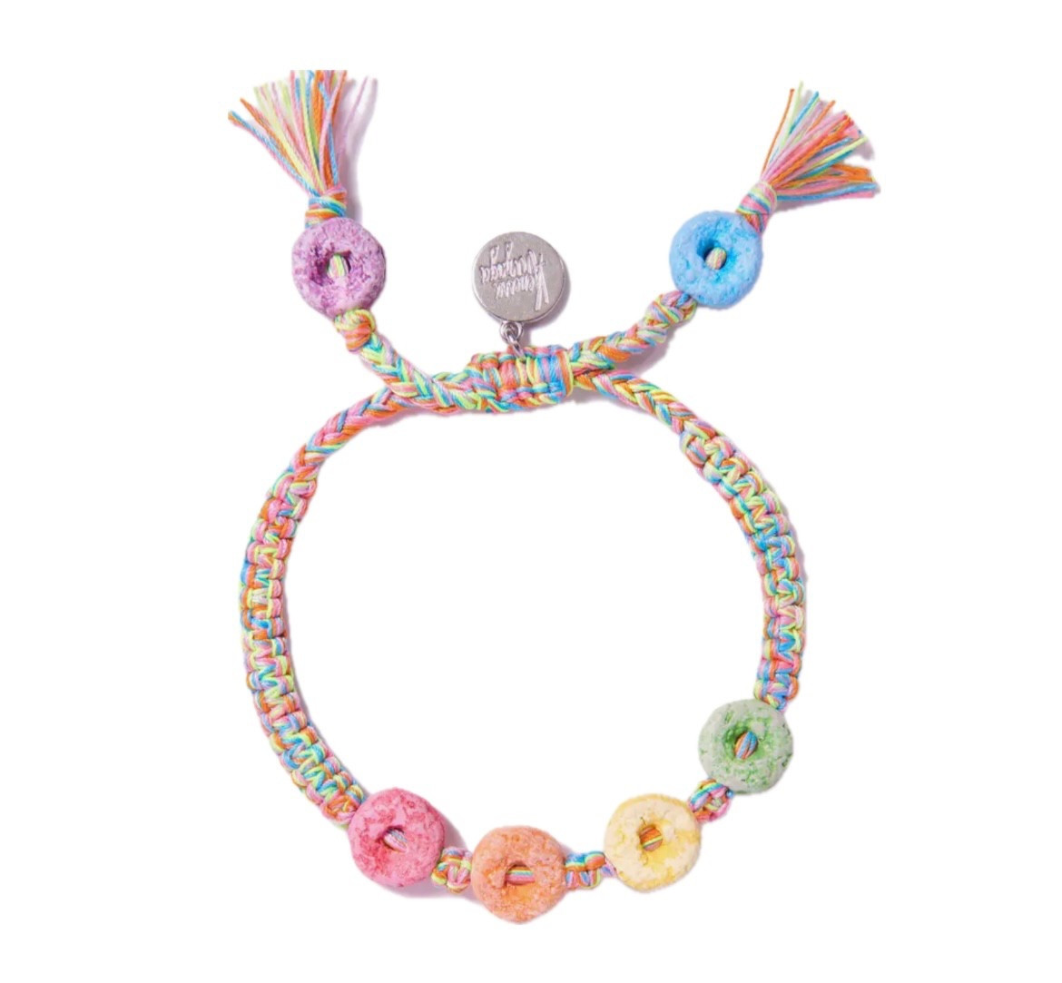 Sweet! ✨🍭
… love this cute Fruit Loops tribute bracelet, nostalgic and happy!



#LTKFindsUnder100 #LTKSeasonal