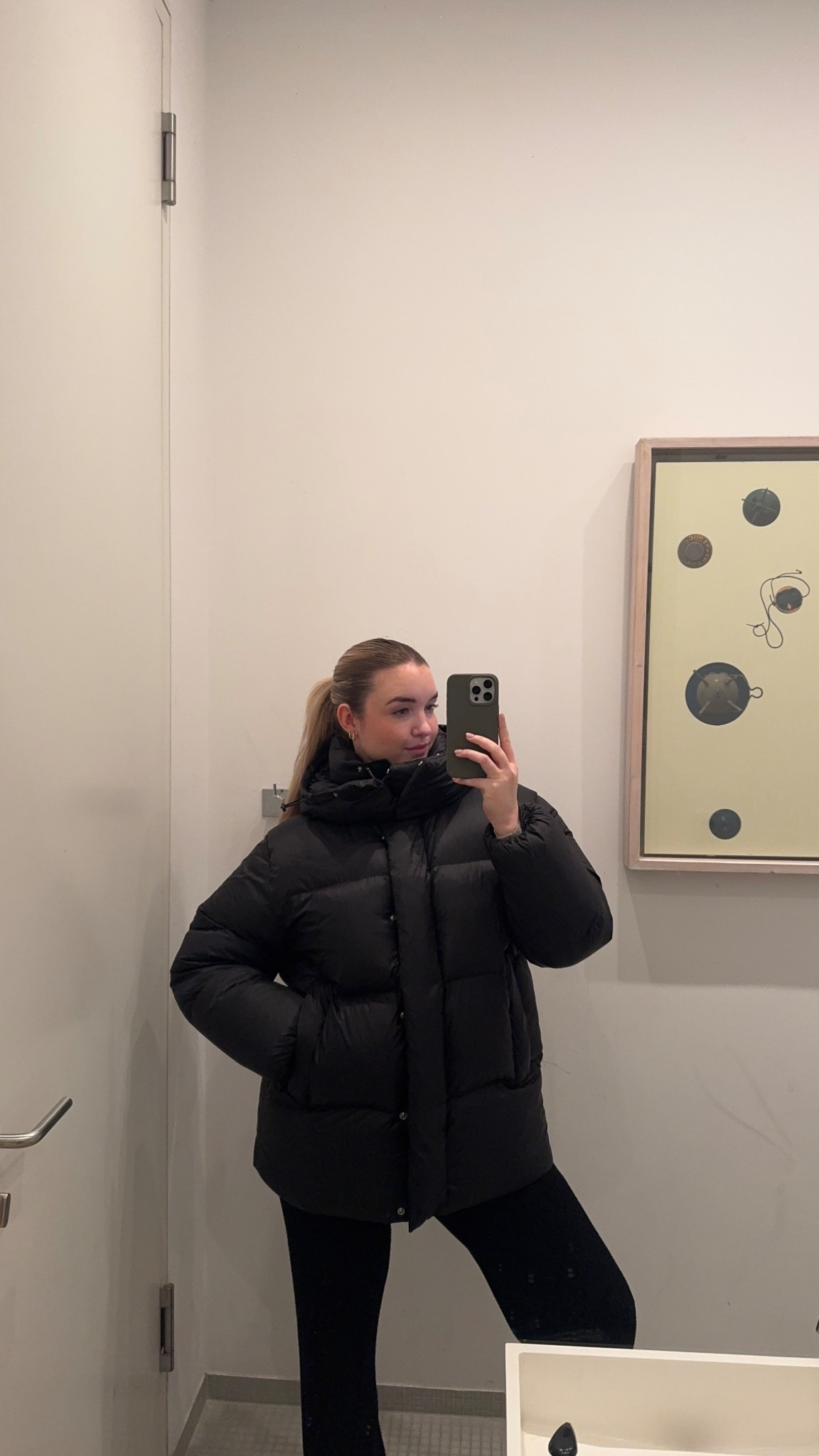 Cozy winter jacket 🖤

#LTKdeutschland #LTKwinter #LTKeurope