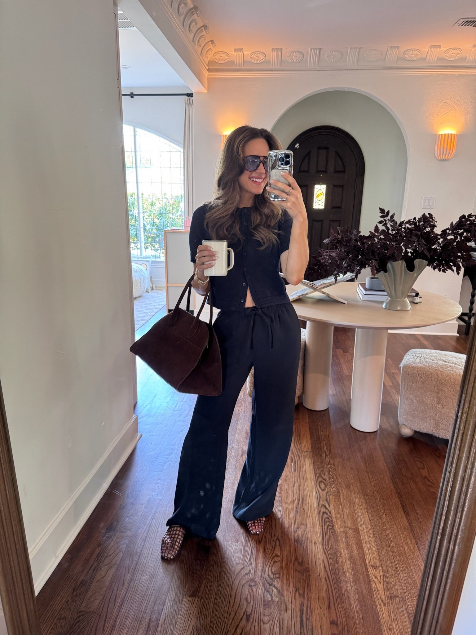 SCHOOL DROP OFF OUTFITS 🍎
Wearing Small in both



#LTKStyleTip #LTKShoeCrush #LTKItBag