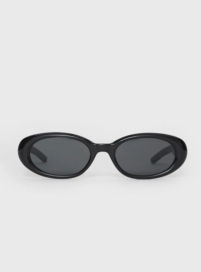 Cassianer Sunglasses Black | Princess Polly US