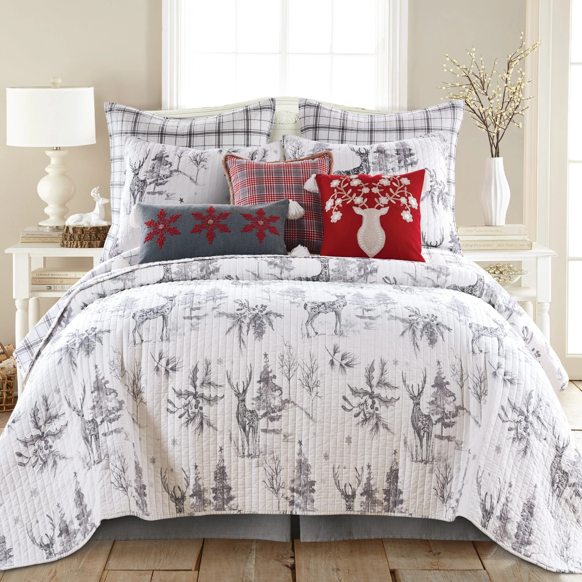 Sleigh Bells Grey Quilt - Twin/Twin XL | Levtex Home