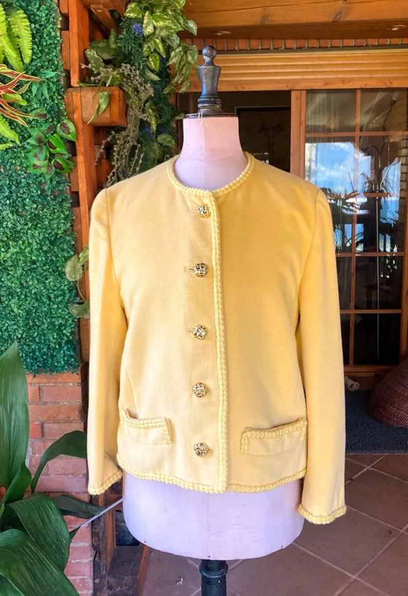 Vintage Chanel-style jacket in yellow wool with gold buttons – 90s | Etsy (US)