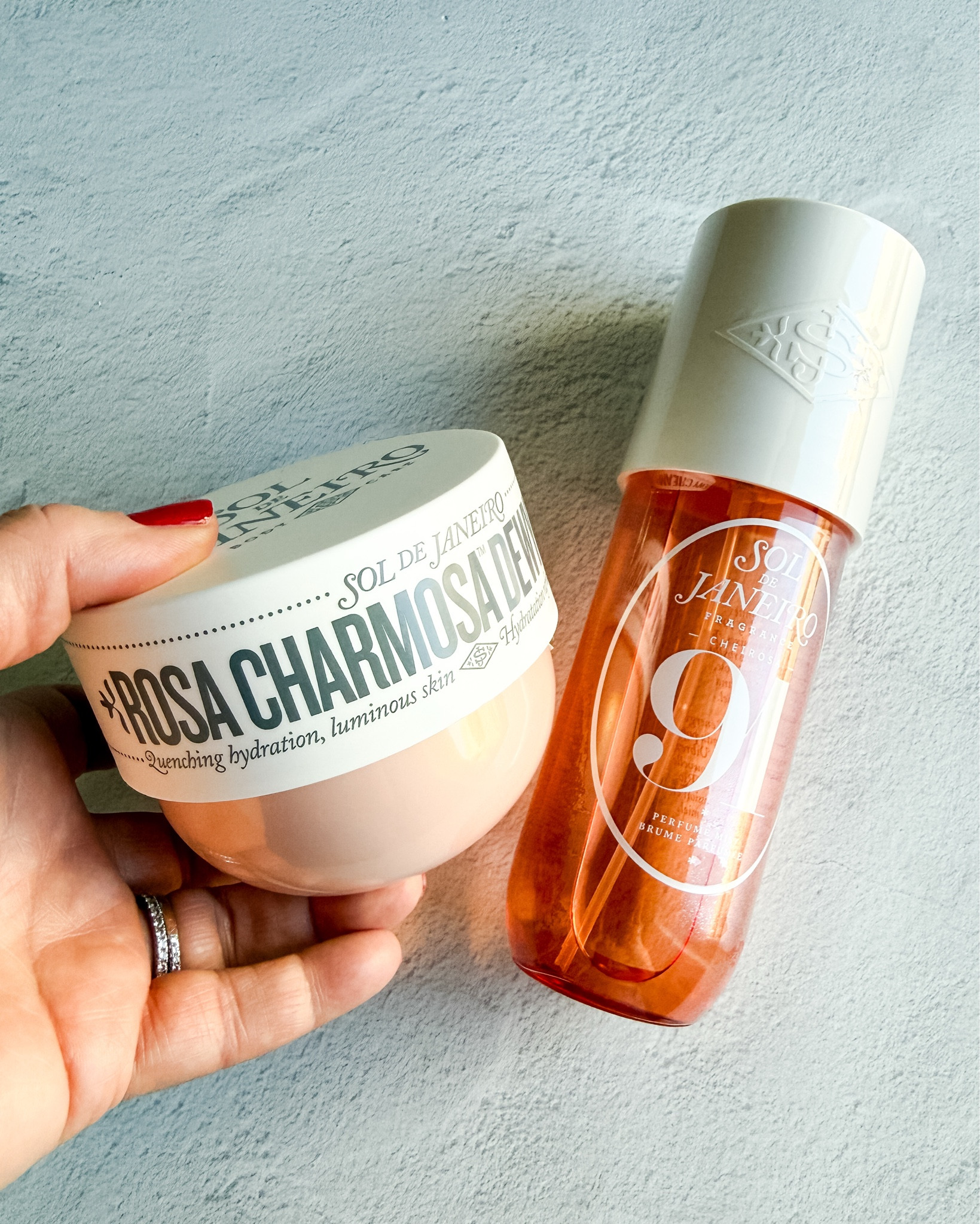 New rose sol de janeiro 

#LTKBeauty #LTKGiftGuide