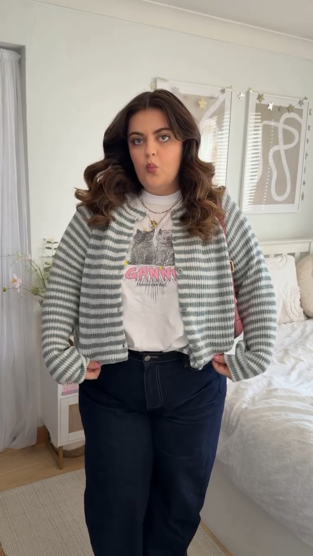 Something new, something old and something borrowed✨ part one🙋‍♀️ restyling pieces in my wardrobe made fun by admin some new pieces sprinkled in here and there 😌 obsessed with how this came together and will be wearing this combination non stop 💕

#midsizefashion #midsizestyle #springoutfit #springoutfitideas #cardiganoutfit