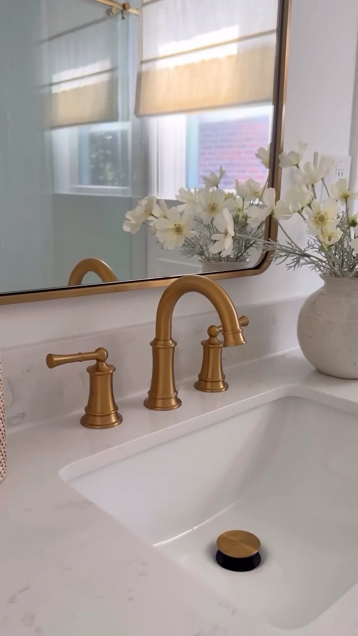 After 8 years of builder-grade everything, we finally turned fave our kids/guest bathroom the luxury vibes I’ve been dreaming about. ✨

Every little detail, from the fluted vanity to the brass finishes, the layered art to the marble tile was chosen with intention… and I still can’t believe this is  the same bathroom. 



#bathroomreveal #beforeandafterrenovation #modernorganic #neutralhomeinspo #beforeandafter #ltkhome

#LTKStyleTip #LTKHome