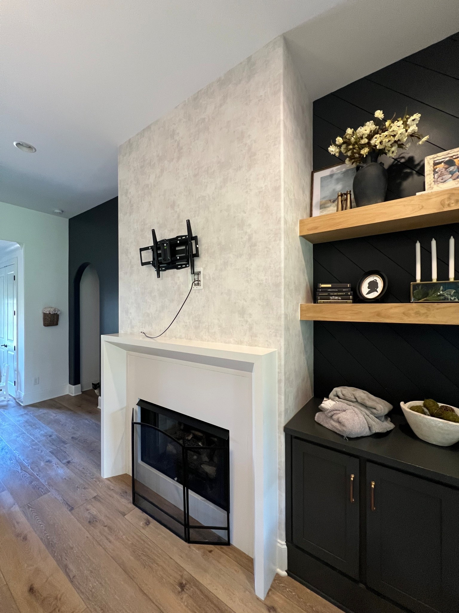 Plaster finish wallpaper! Don’t worry about trying to get a plaster finish by painting the wall, buy the wallpaper! Flawless finish guaranteed!

#LTKHome