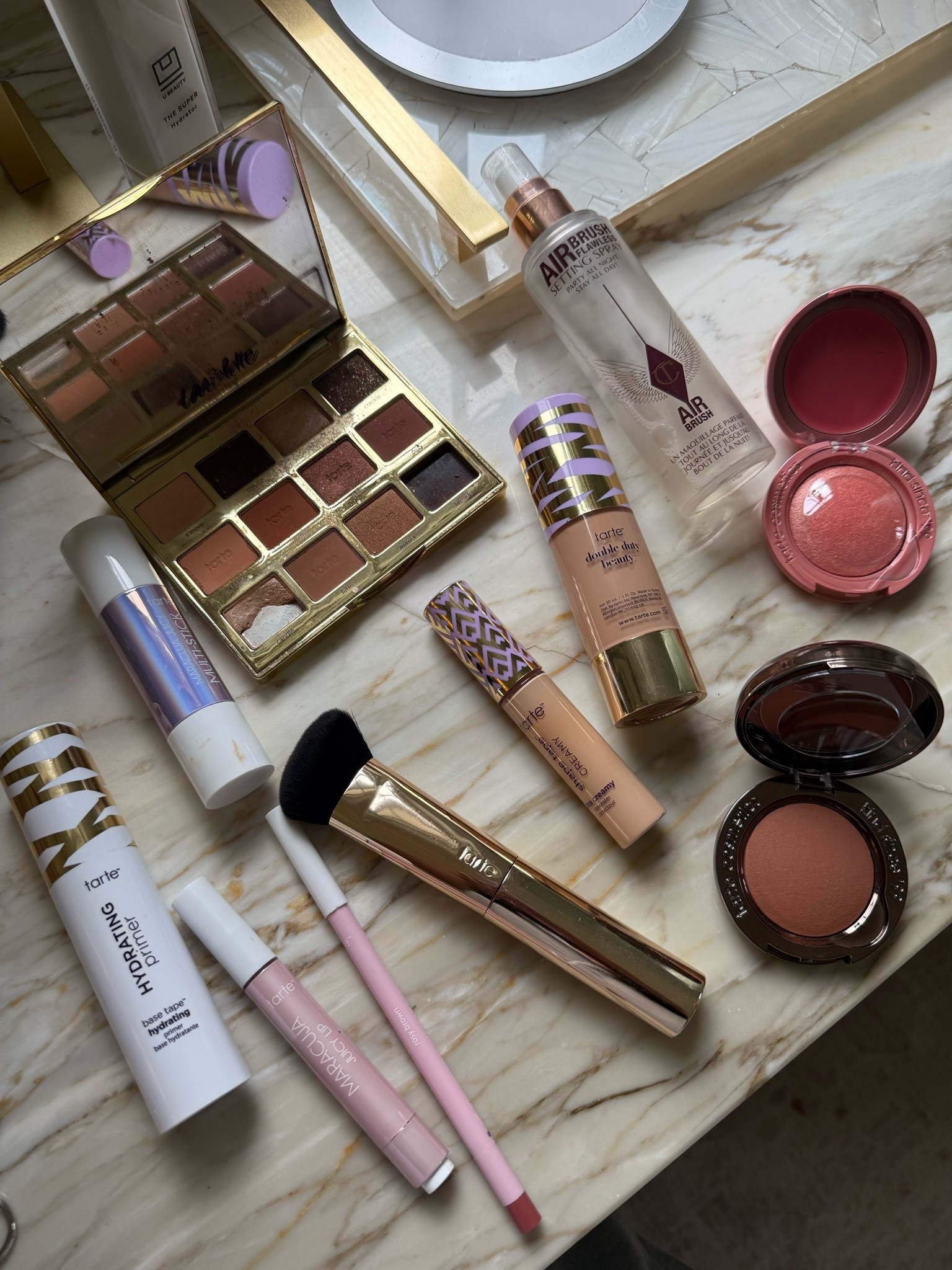 Linking all of the products I used for today’s glowy makeup look (highlighter not pictured here but I linked it!)

#LTKBeauty