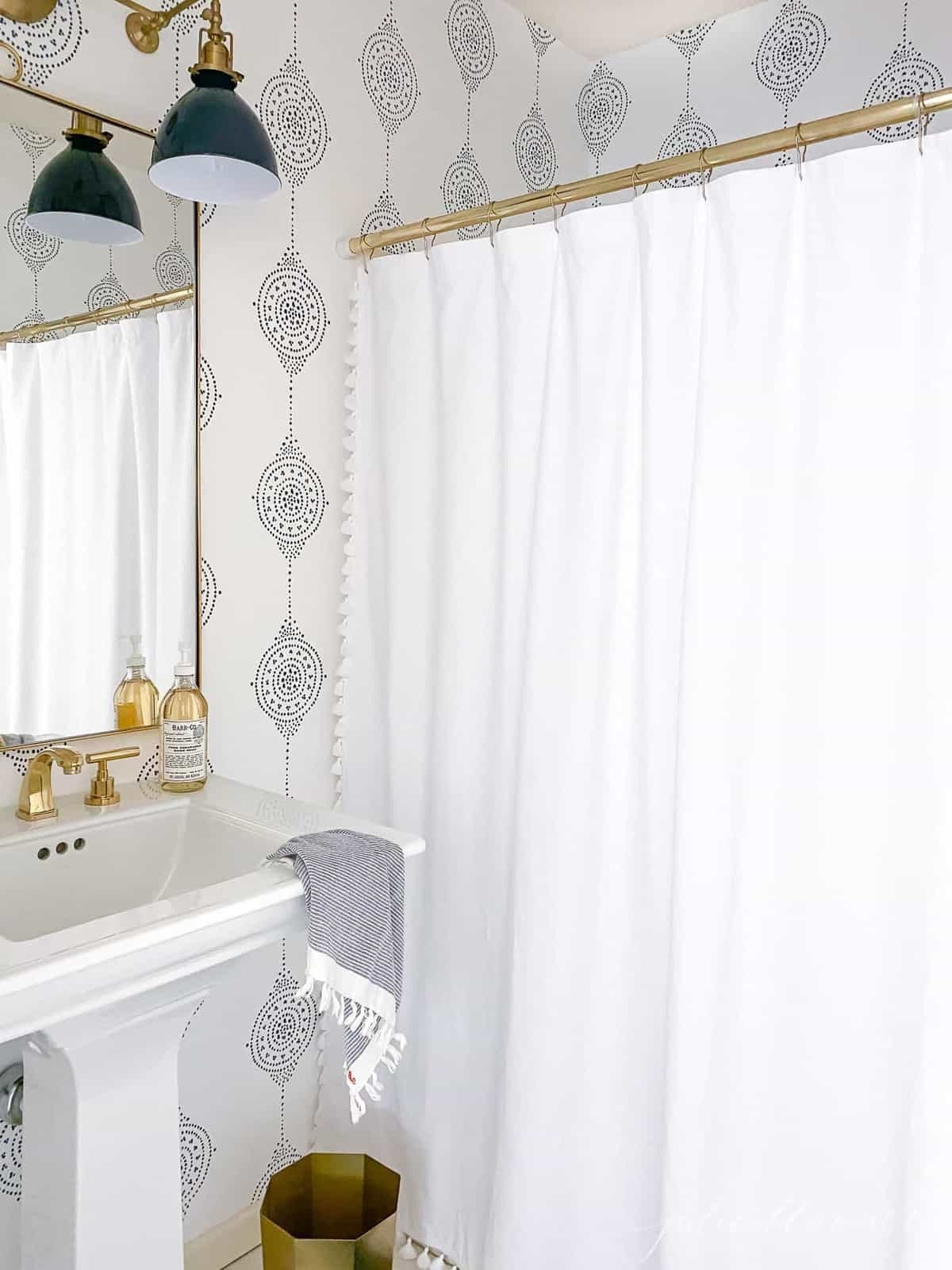 Are you looking to add subtle charm or a dramatic, colorful statement to your space? Serena & Lily wallpaper is a fabulous way to personalize any room with style and flair

#LTKStyleTip #LTKHome #LTKSaleAlert