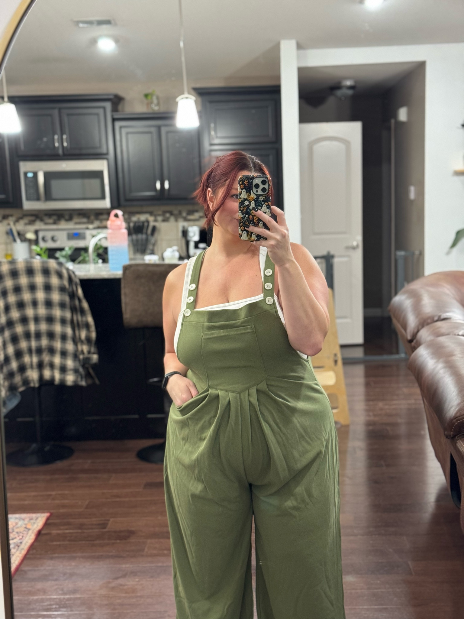 OVERALL SEASON 🫶🏼 wearing an XL 

#LTKFallSale #LTKMidsize #LTKStyleTip