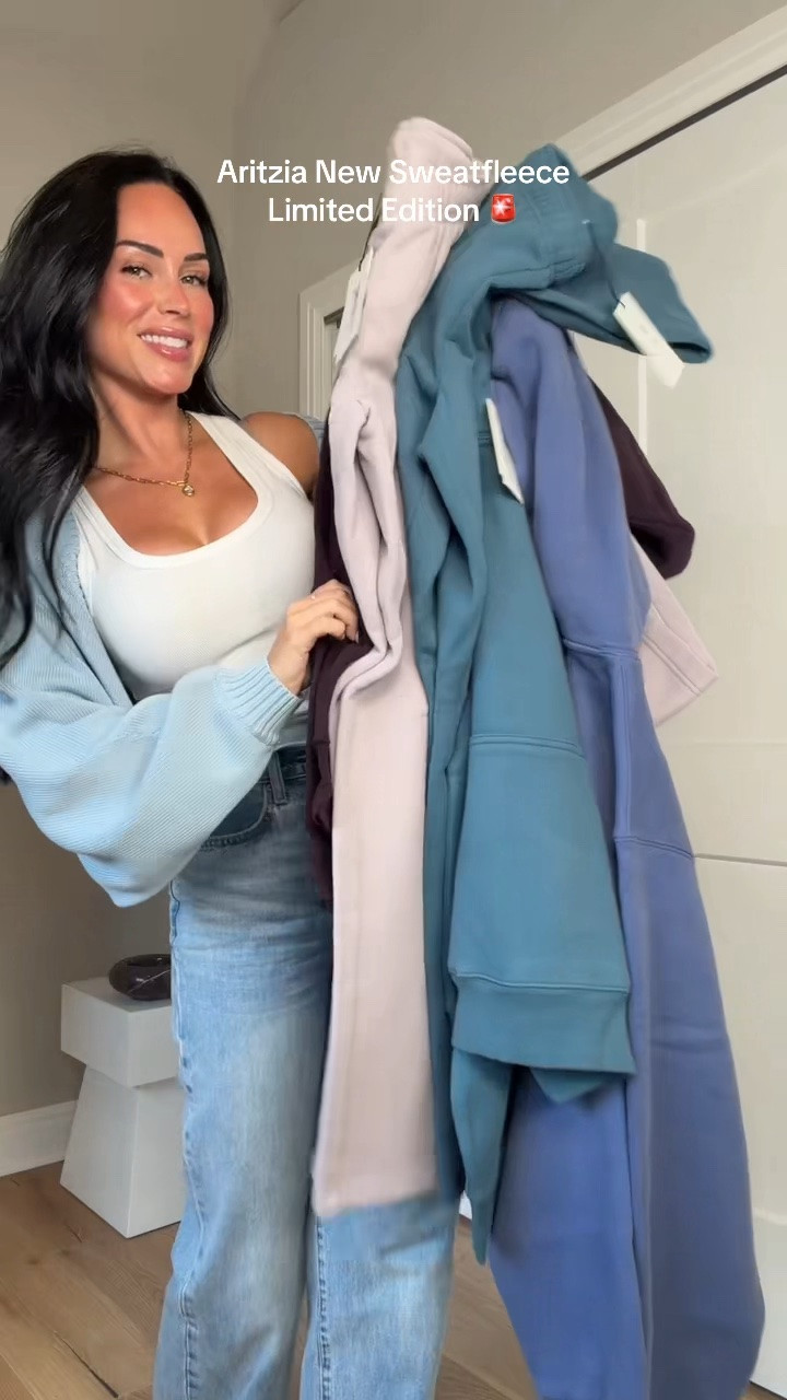 Aritzia makes the coziest sweats! ☁️ By far my favorite place to buy a matching sweat set. They just came out with the cutest new limited edition colors and they’re already selling fast so I wouldn’t wait to snag your favorite! ✨

I’ll have everything linked on my LTK!

My sizing: 5’7”, 145 lbs, 32DD
For the perfect fit style I like to size up since this style runs a little small. I like a size Large hoodie + size Medium sweatpants.


@Aritzia #AritziaSweats #FallOutfits #CozyOutfits #sweatset #cozysweats Aritzia sweatfleece, Aritzia limited edition, Aritzia limited edition colors, Aritzia sweat set, matching sweat set, cozy fall outfit, fall loungewear, Aritzia hoodie, Aritzia sweatpants, oversized hoodie, comfy fall outfit, cozy autumn outfit, fall athleisure, casual fall outfit, neutral fall outfit, everyday fall style, fall fashion, cozy basics, matching sweats, Aritzia fall outfits, Aritzia sizing, Aritzia try on, fall wardrobe essentials, cold weather outfit, cozy girl outfit, elevated loungewear